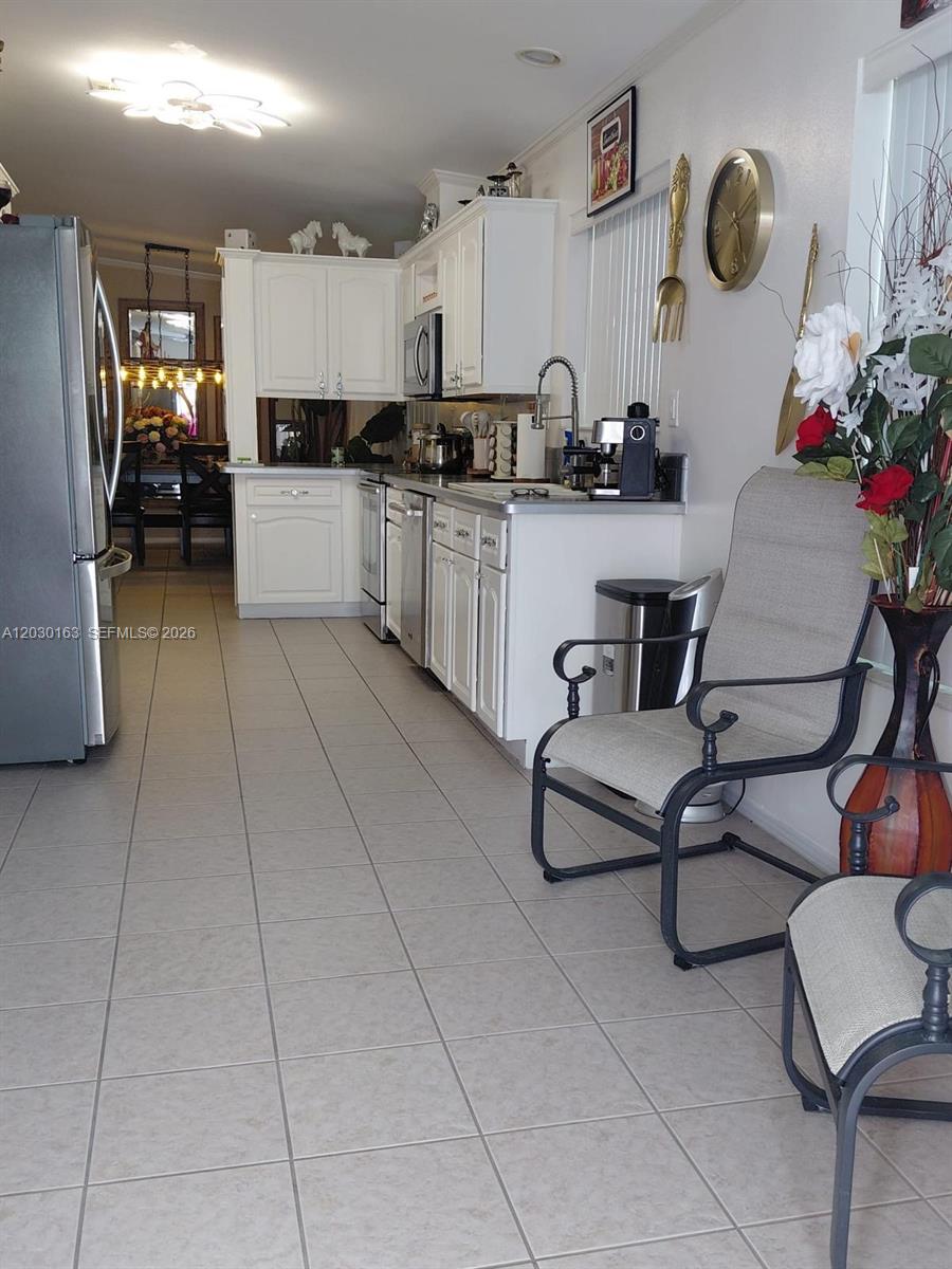 GATEWAY WEST CONDO - Residential