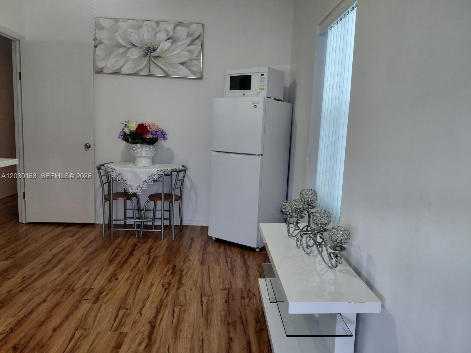 GATEWAY WEST CONDO - Residential