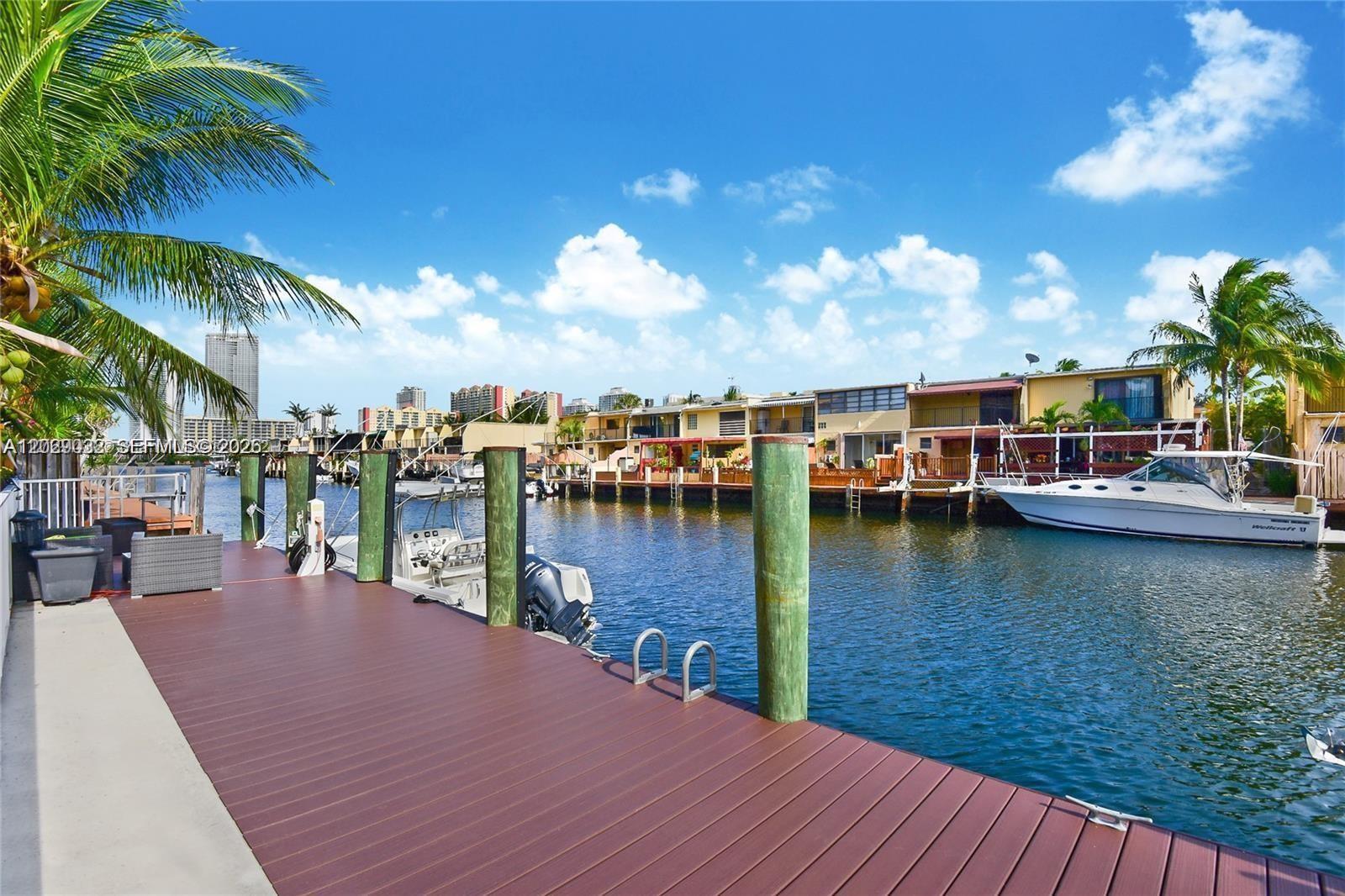 SHORELINE CONDO - Residential Lease