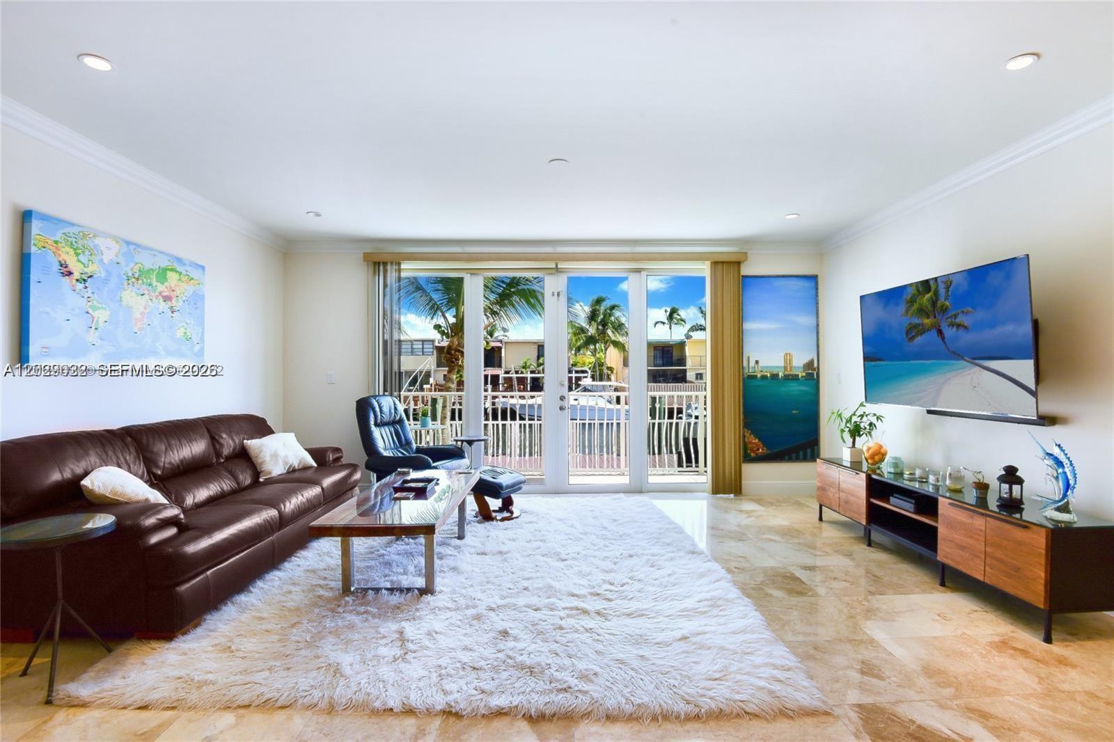 SHORELINE CONDO - Residential Lease