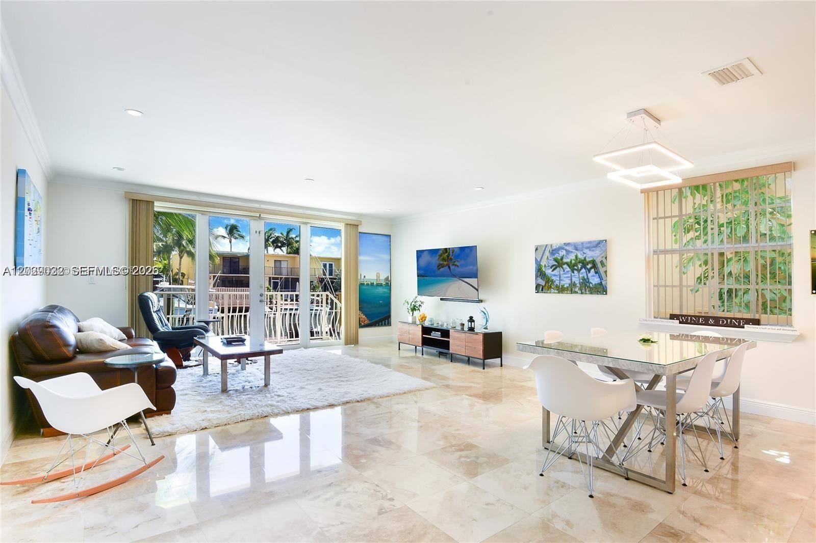 SHORELINE CONDO - Residential Lease