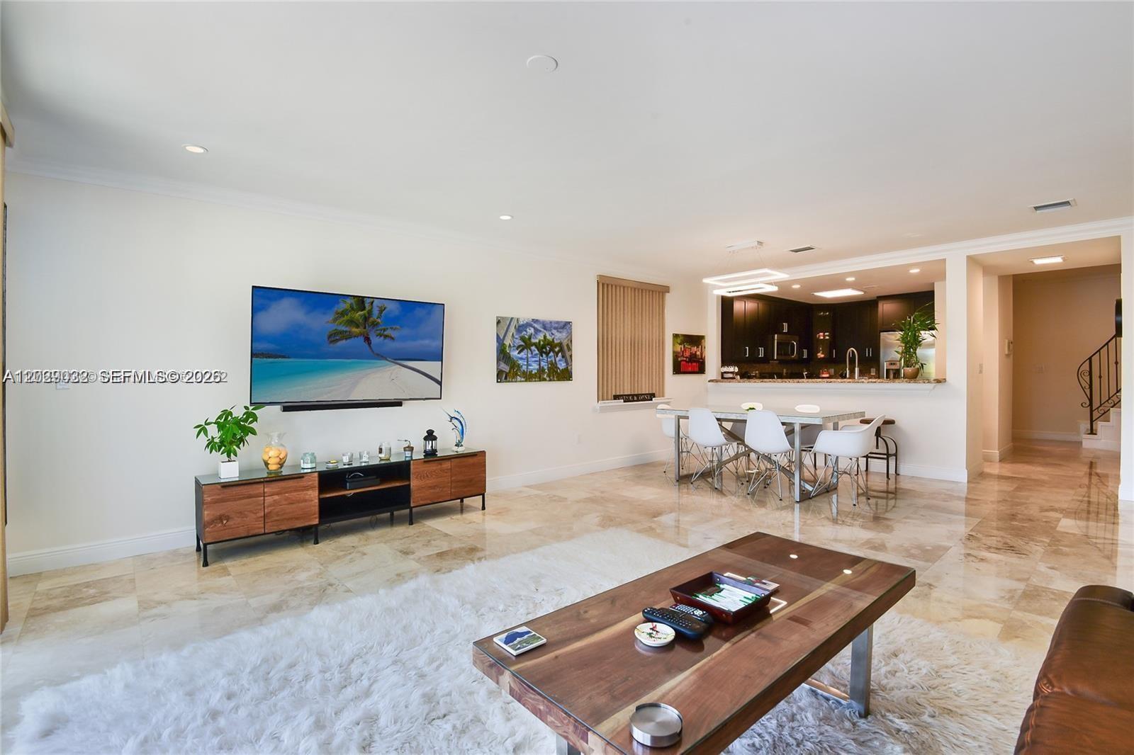 SHORELINE CONDO - Residential Lease