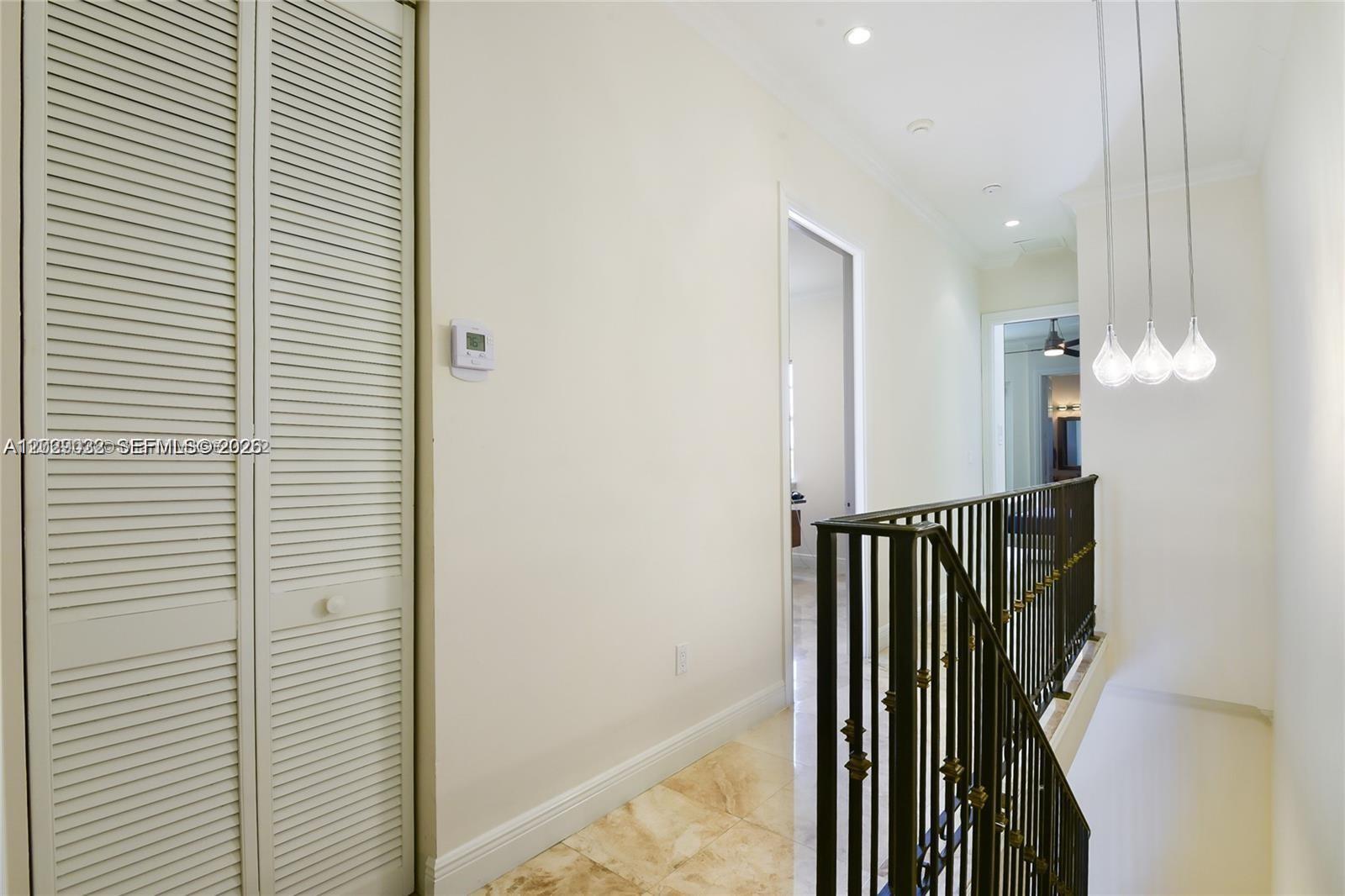 SHORELINE CONDO - Residential Lease