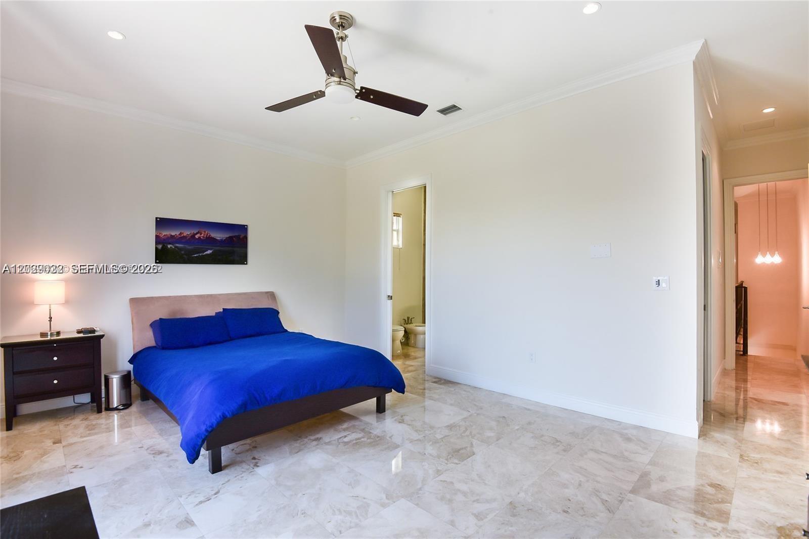 SHORELINE CONDO - Residential Lease