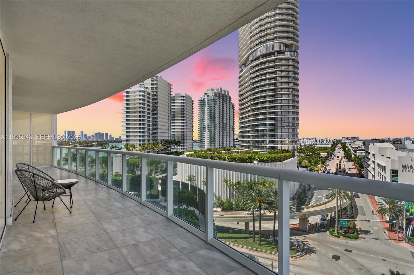ICON CONDO - Residential