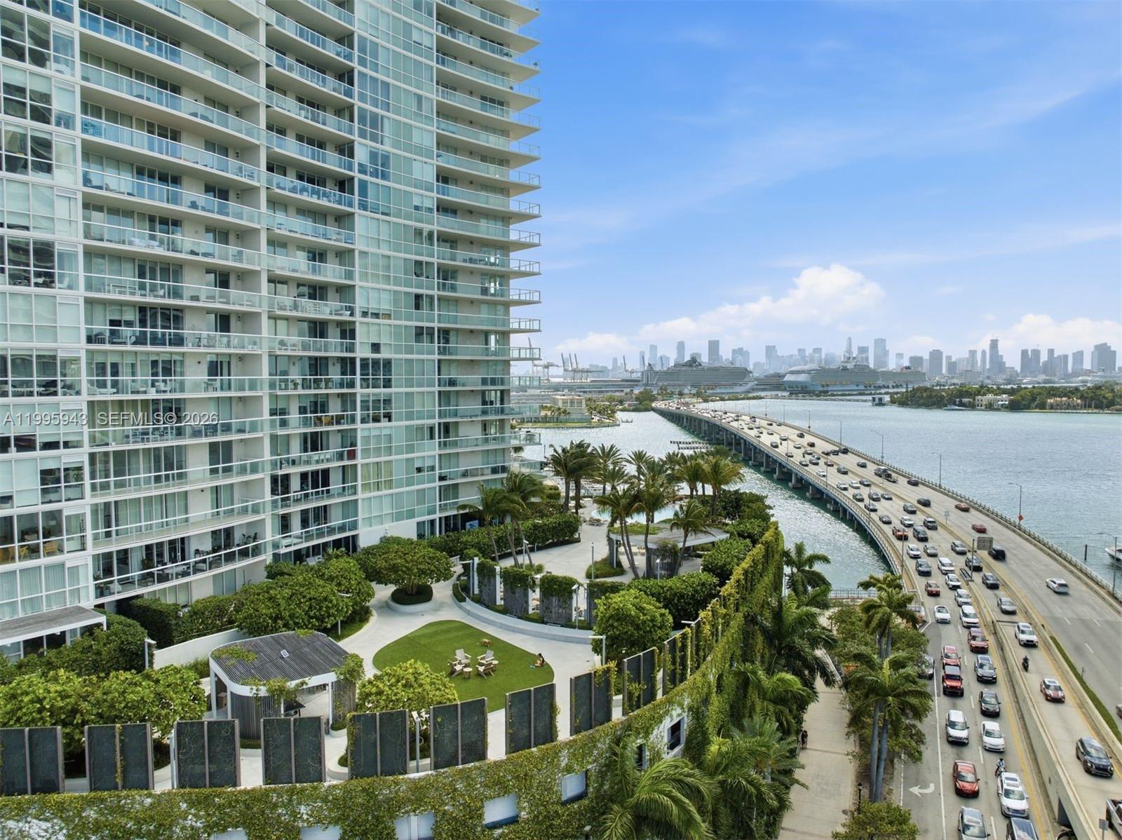 ICON CONDO - Residential