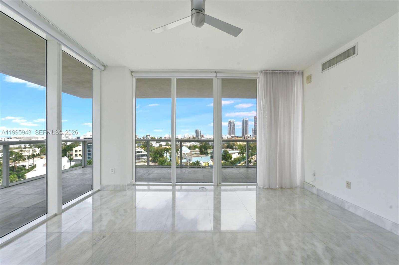 ICON CONDO - Residential