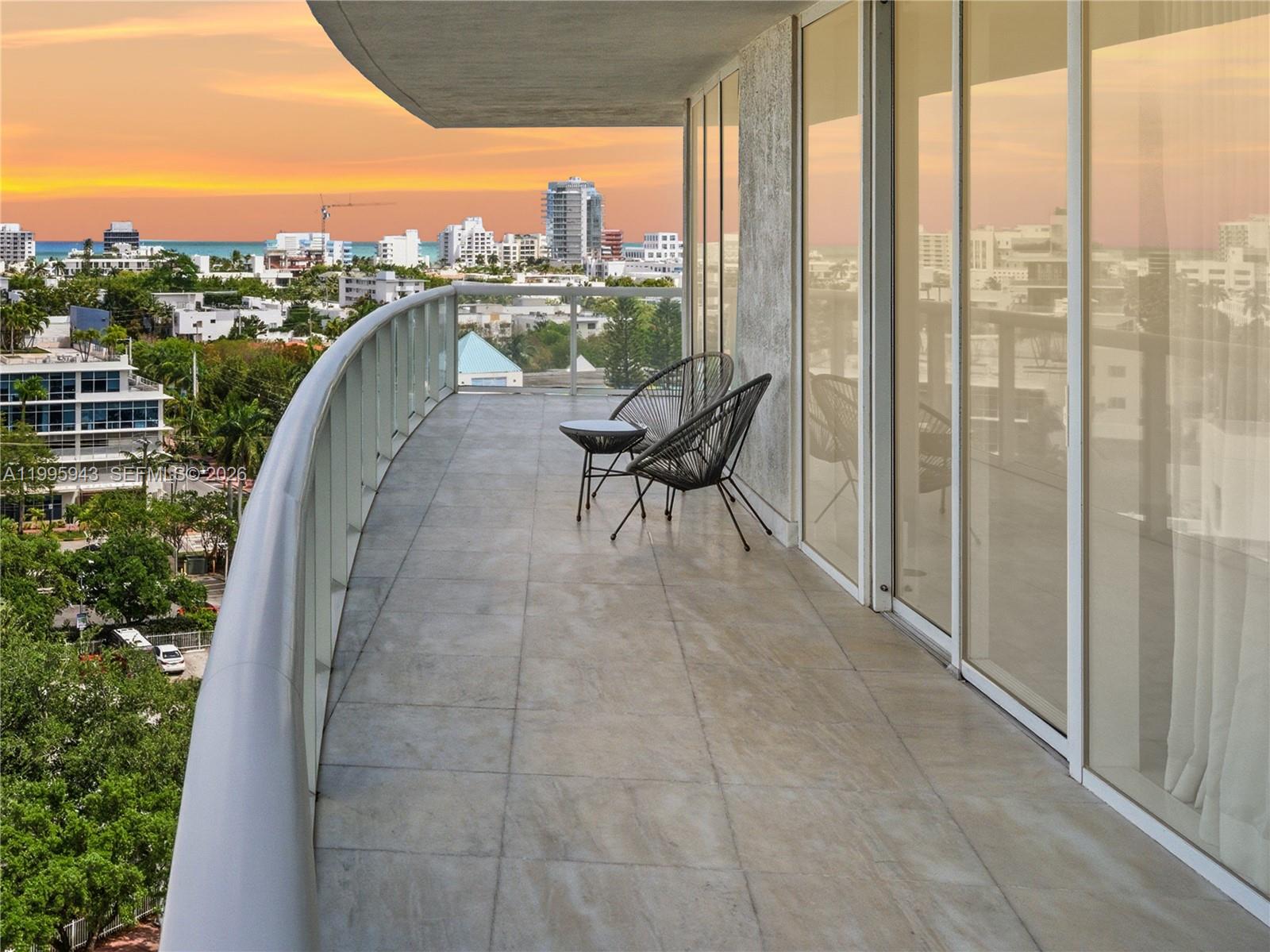 ICON CONDO - Residential