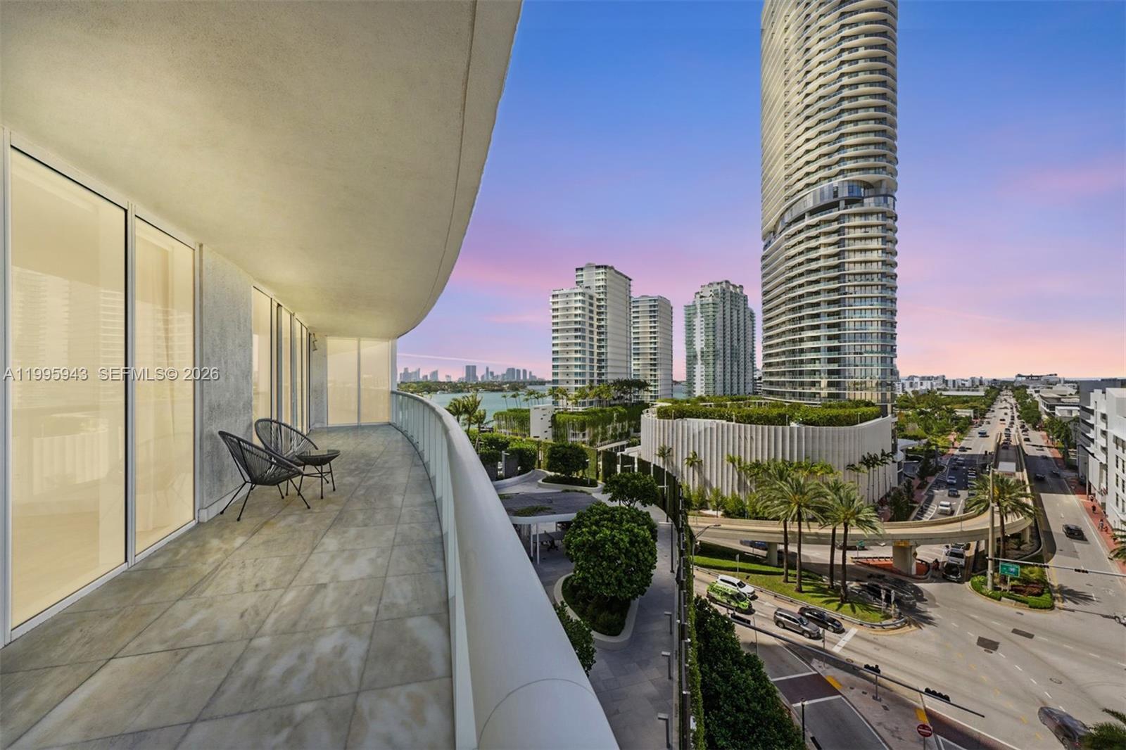 ICON CONDO - Residential