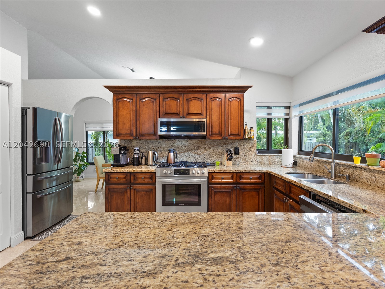 OAK CREEK - Residential