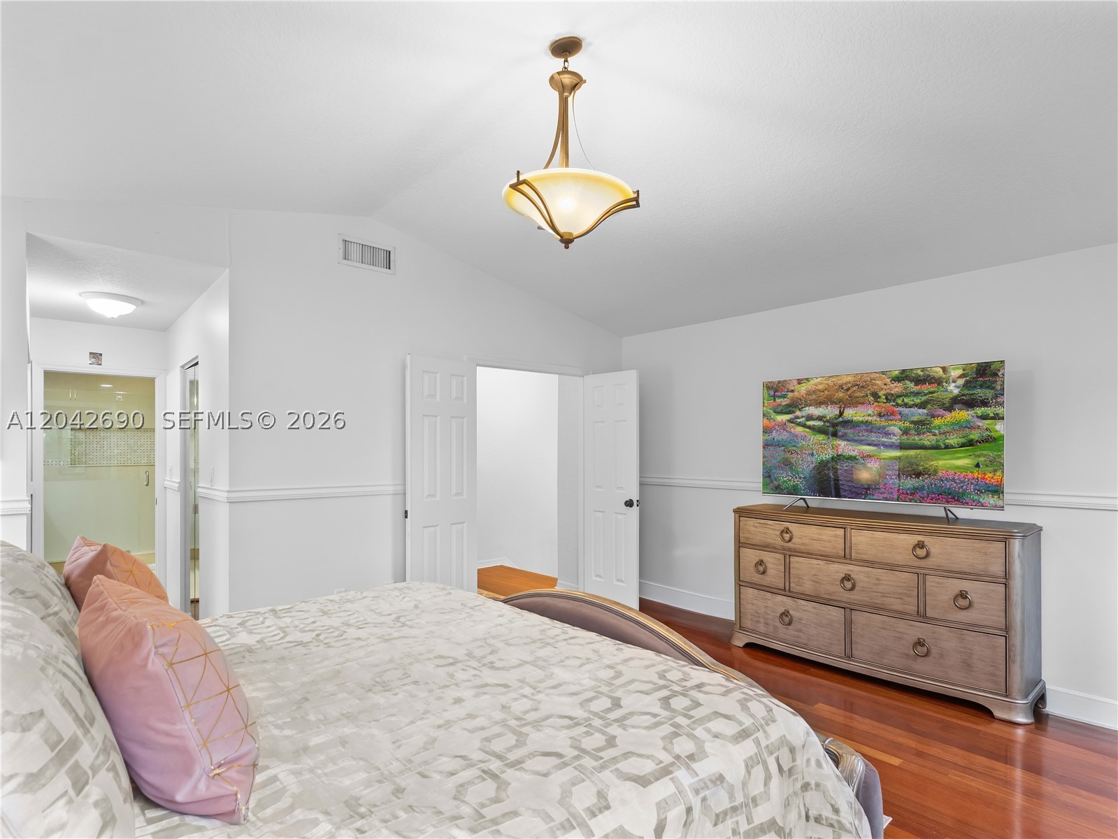 OAK CREEK - Residential