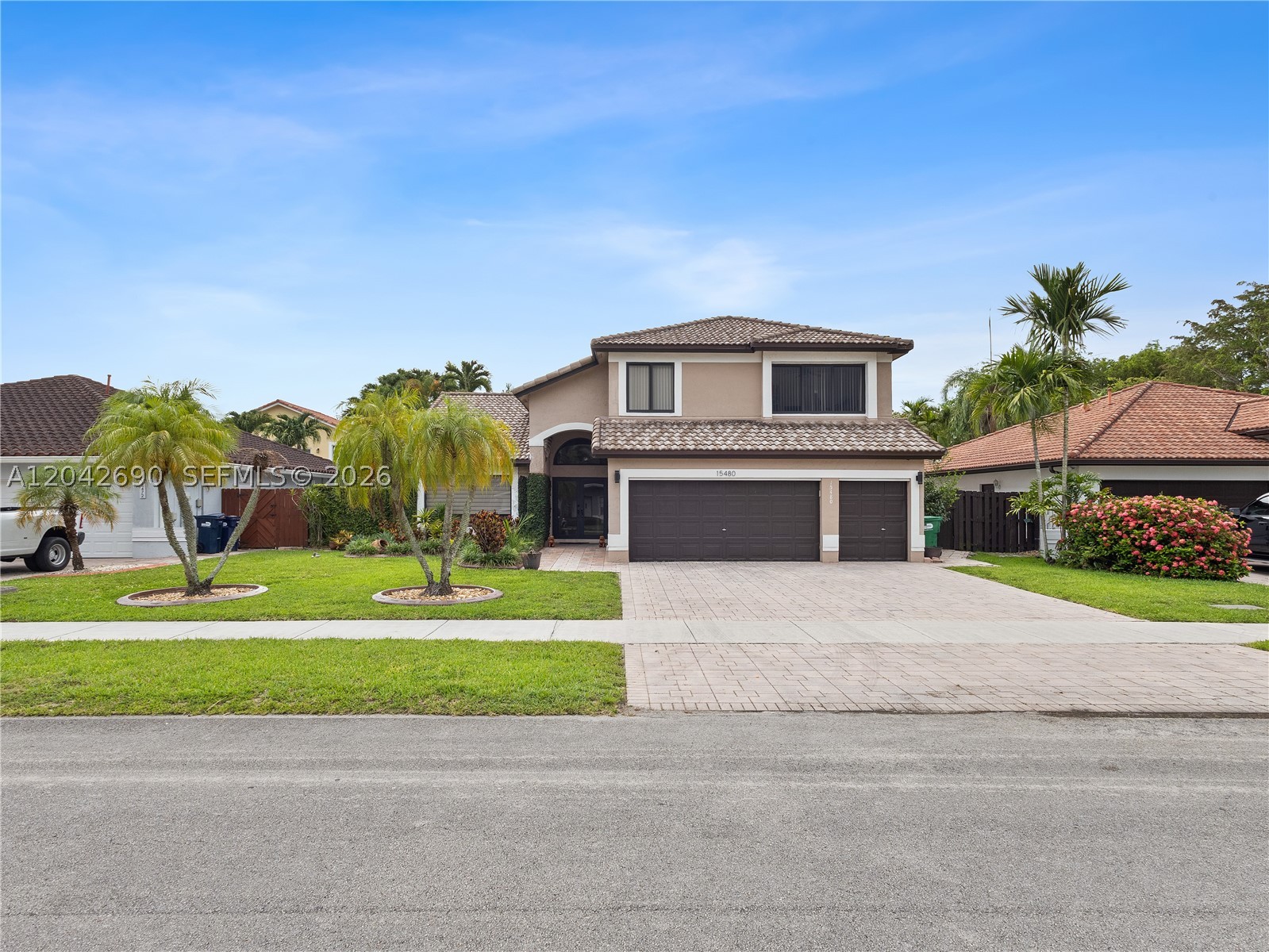 OAK CREEK - Residential