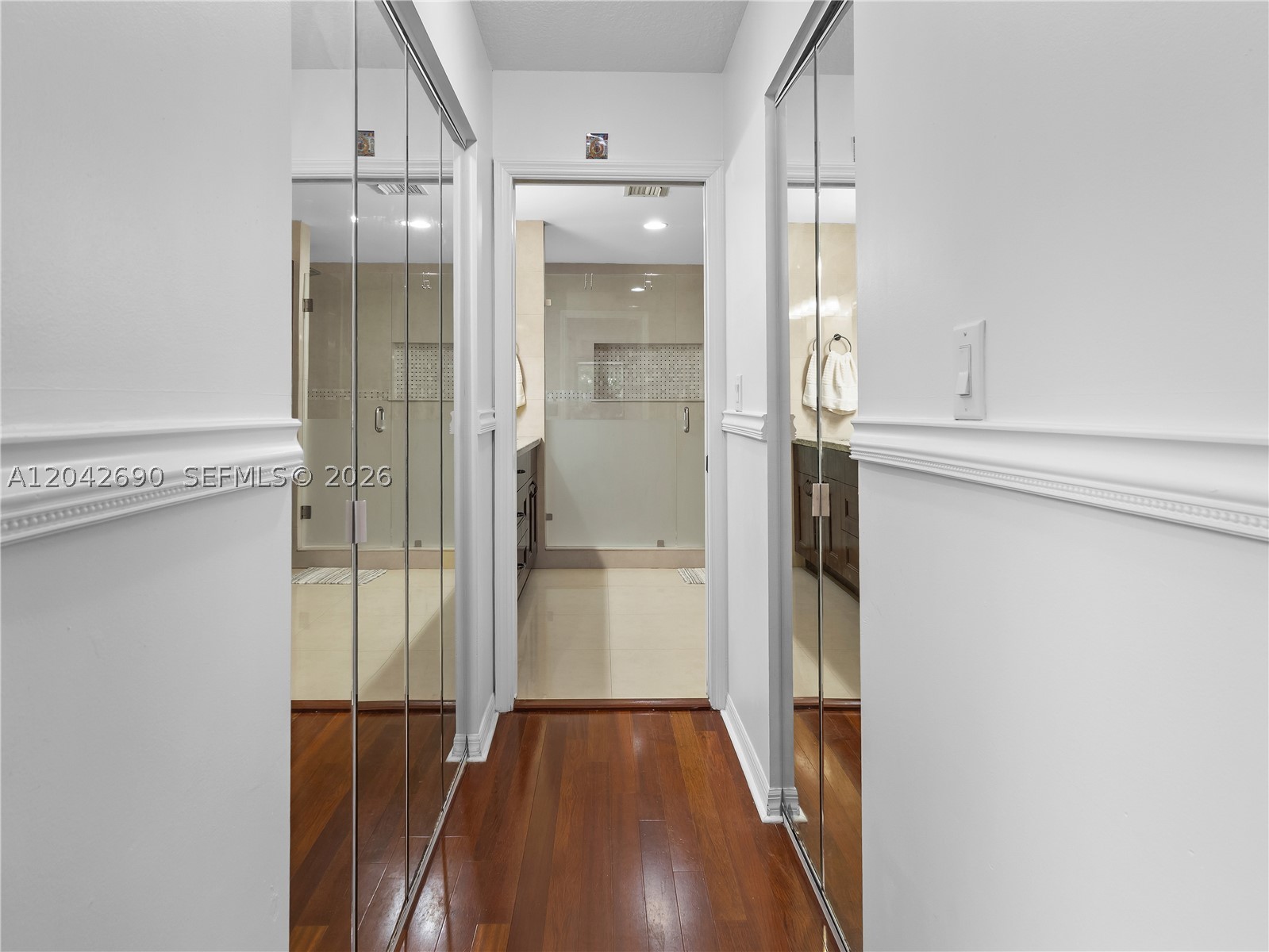 OAK CREEK - Residential