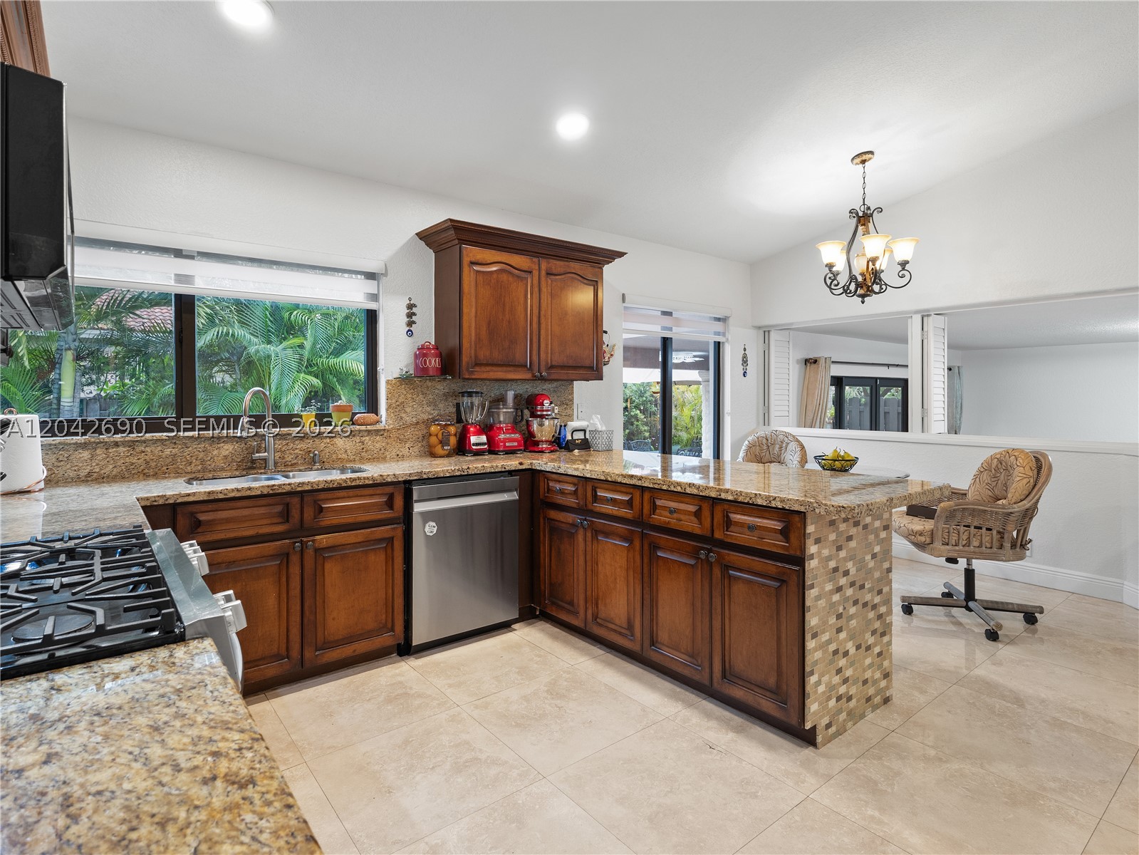 OAK CREEK - Residential