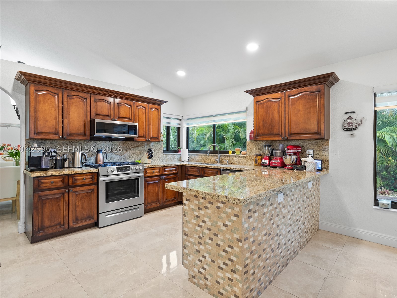 OAK CREEK - Residential