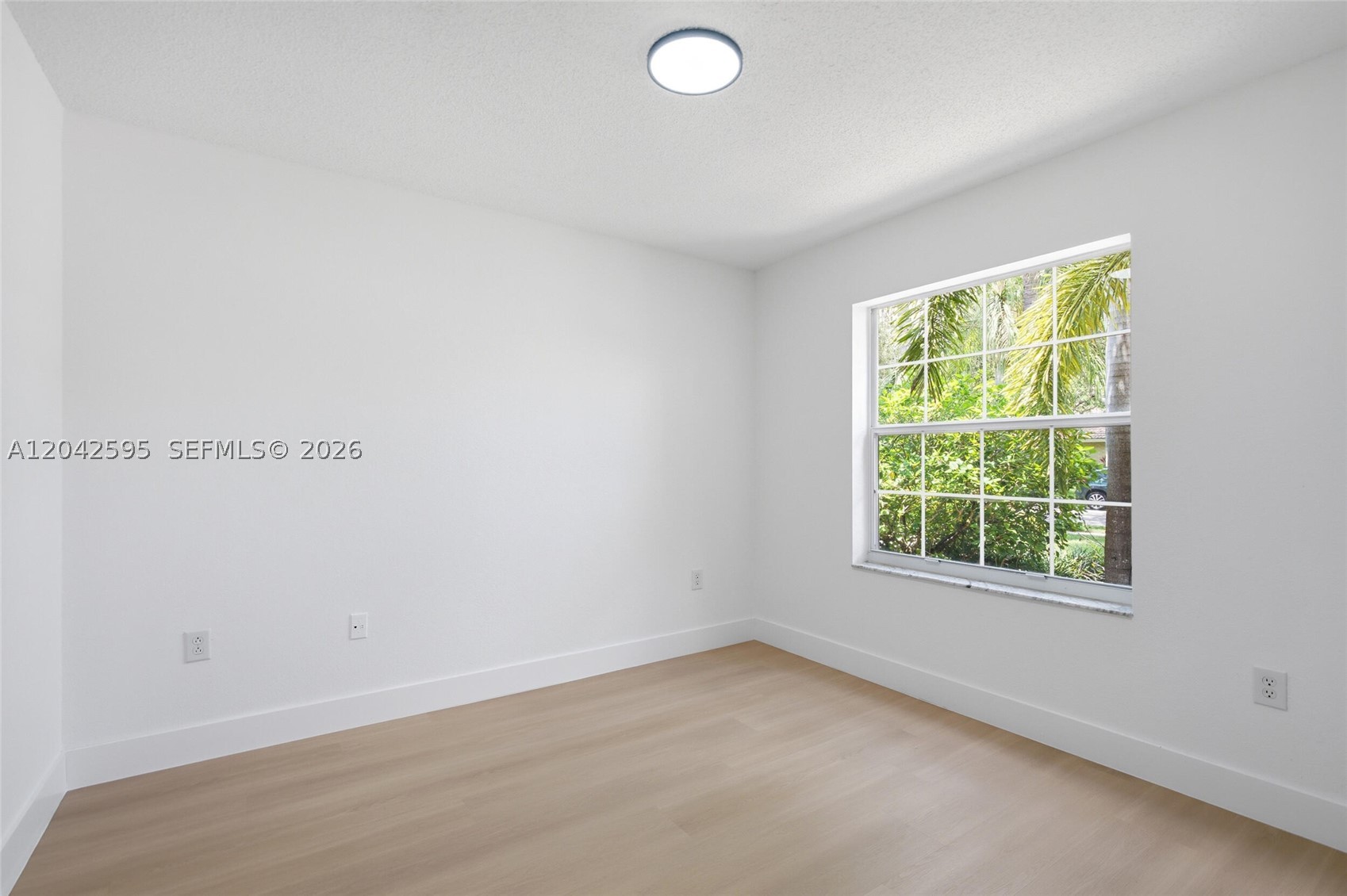 SAPPHIRE SHORES-SAPPHIRE S - Residential