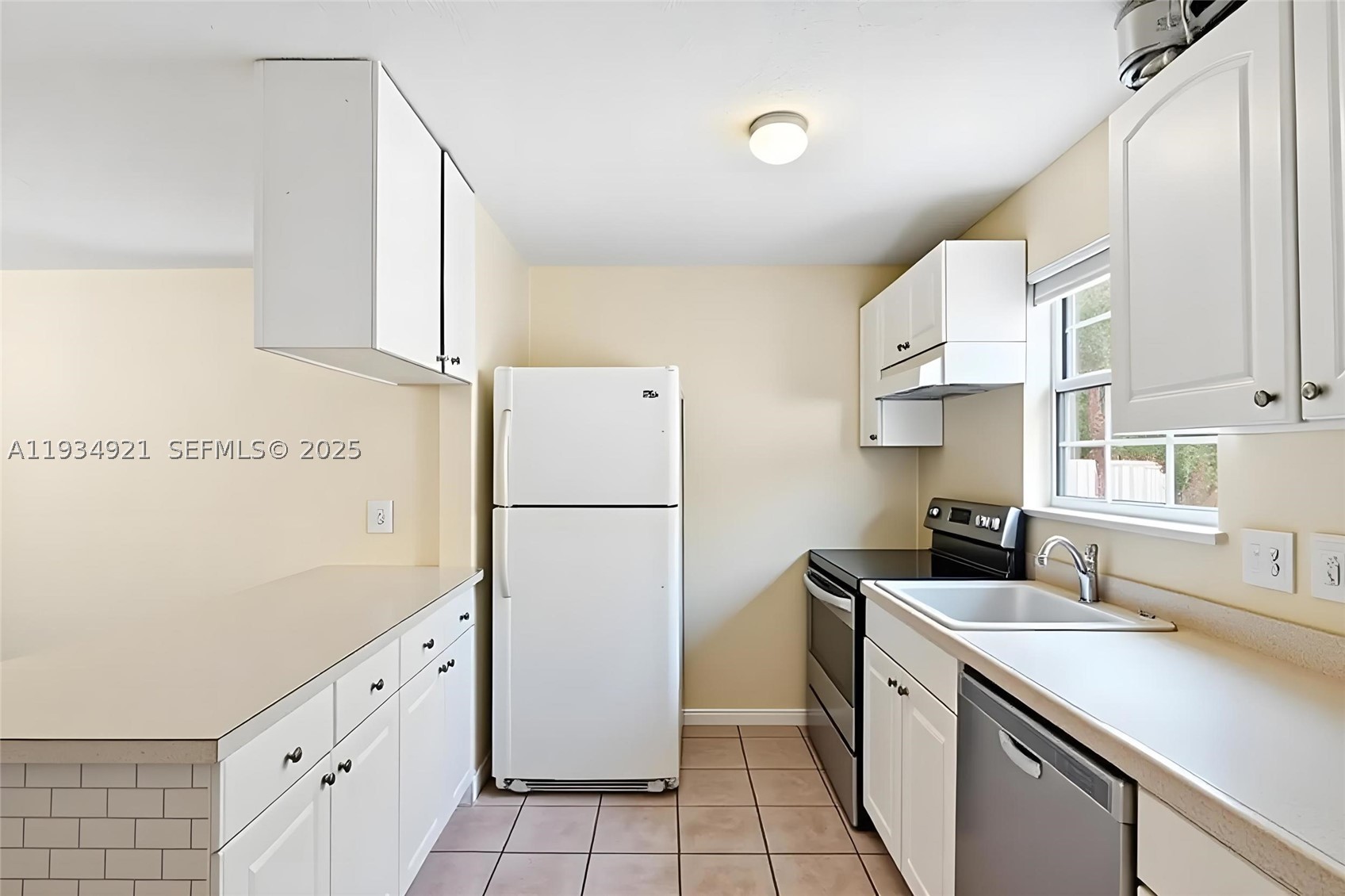 THE OAKS AT WILDWOOD - Residential Income