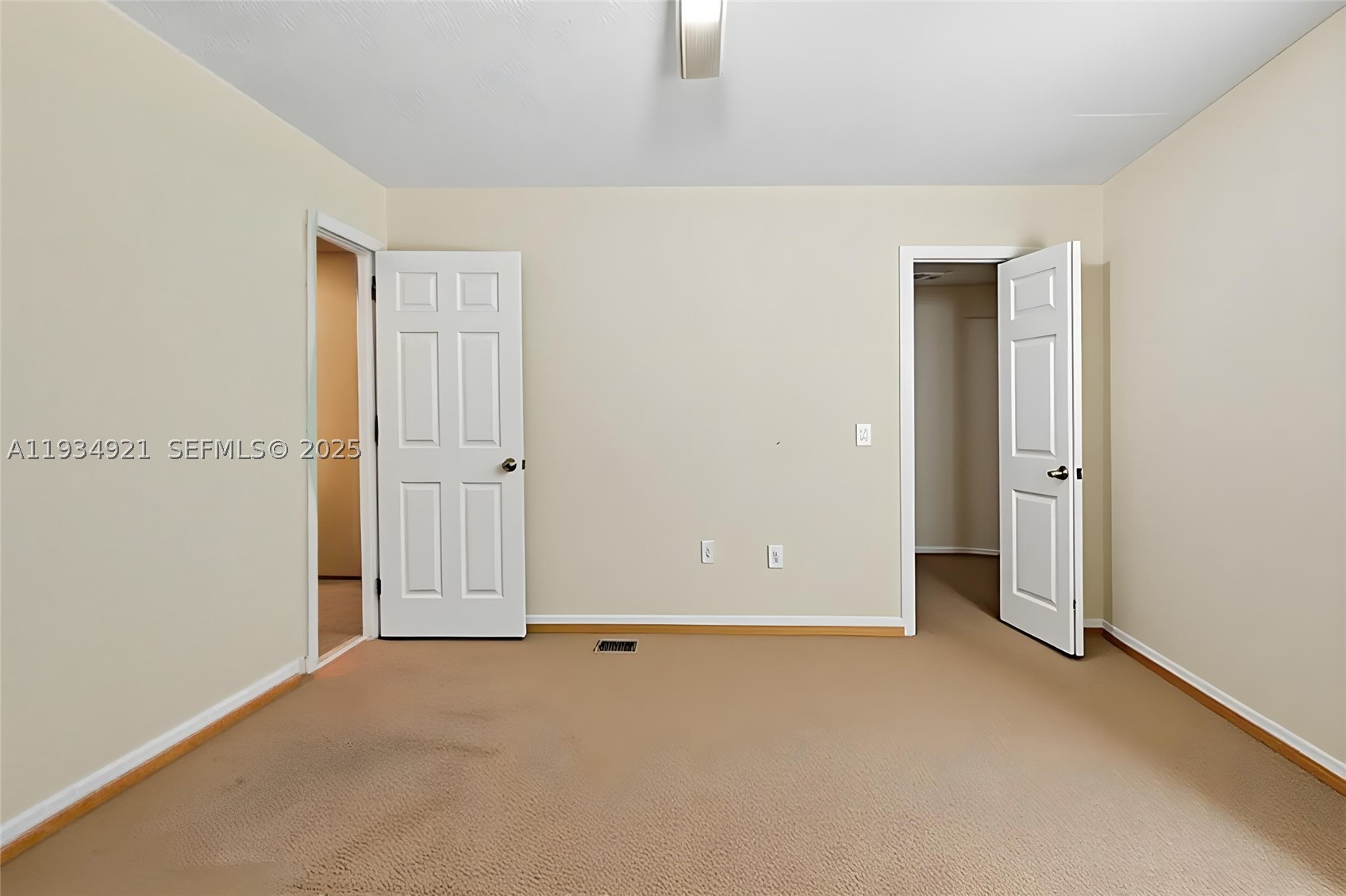 THE OAKS AT WILDWOOD - Residential Income