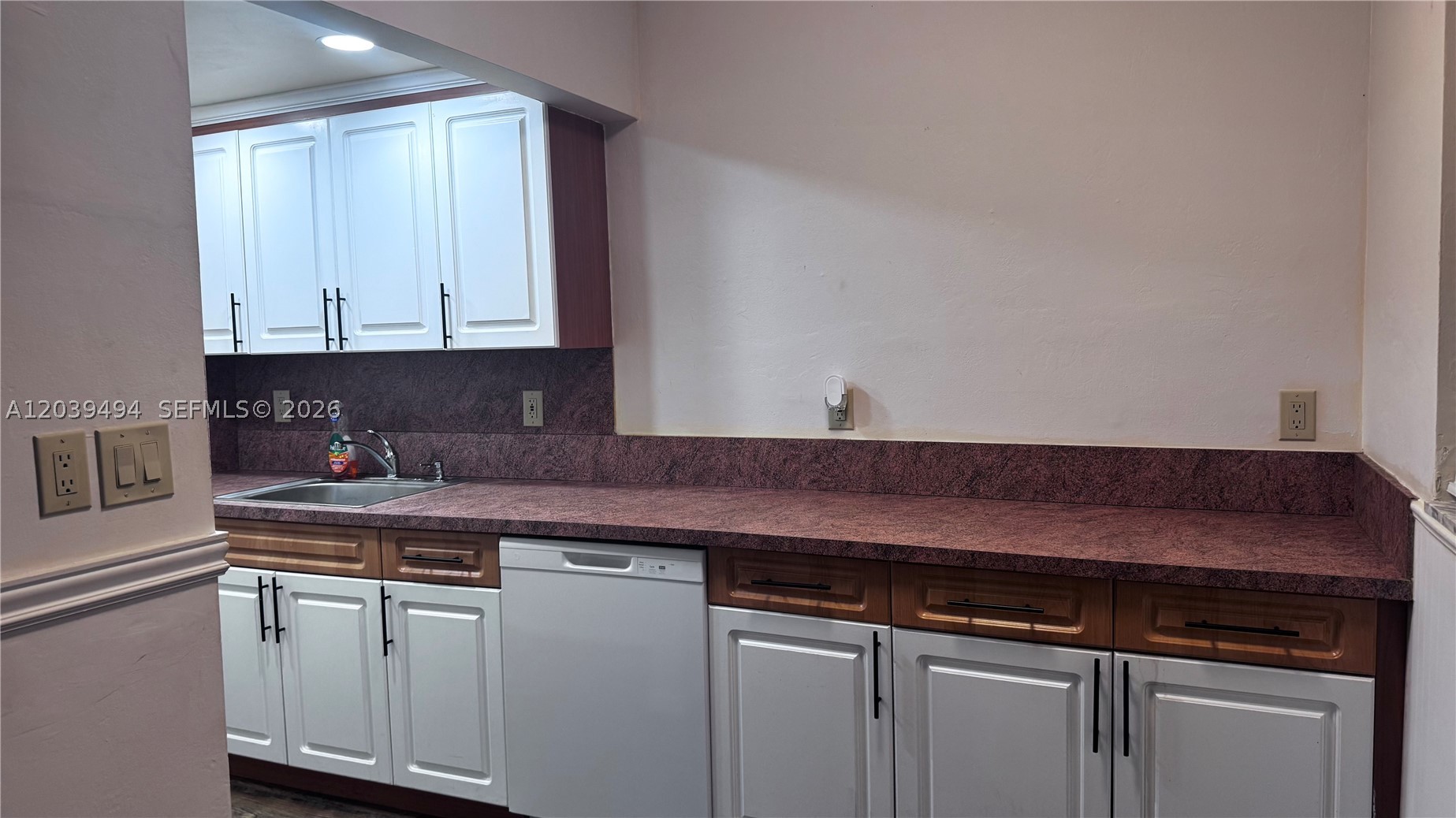 OAK PARK I CONDO - Residential