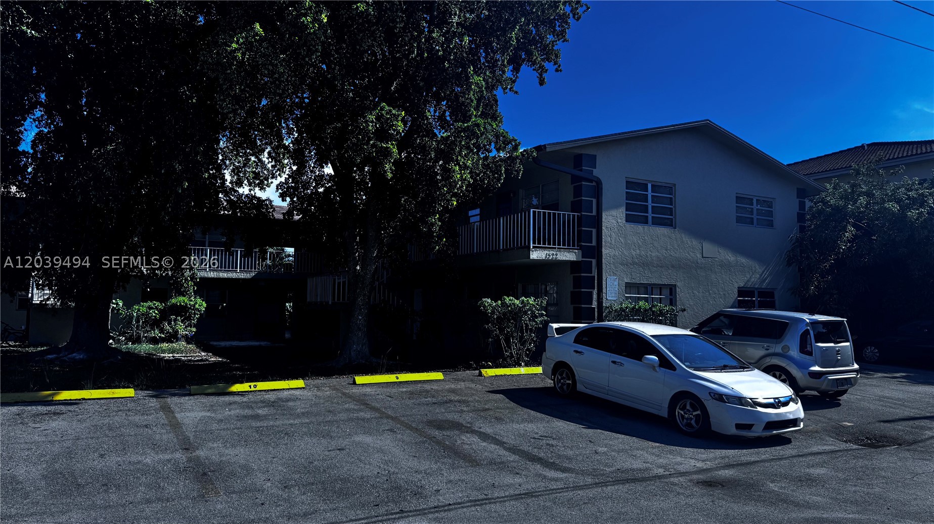 OAK PARK I CONDO - Residential