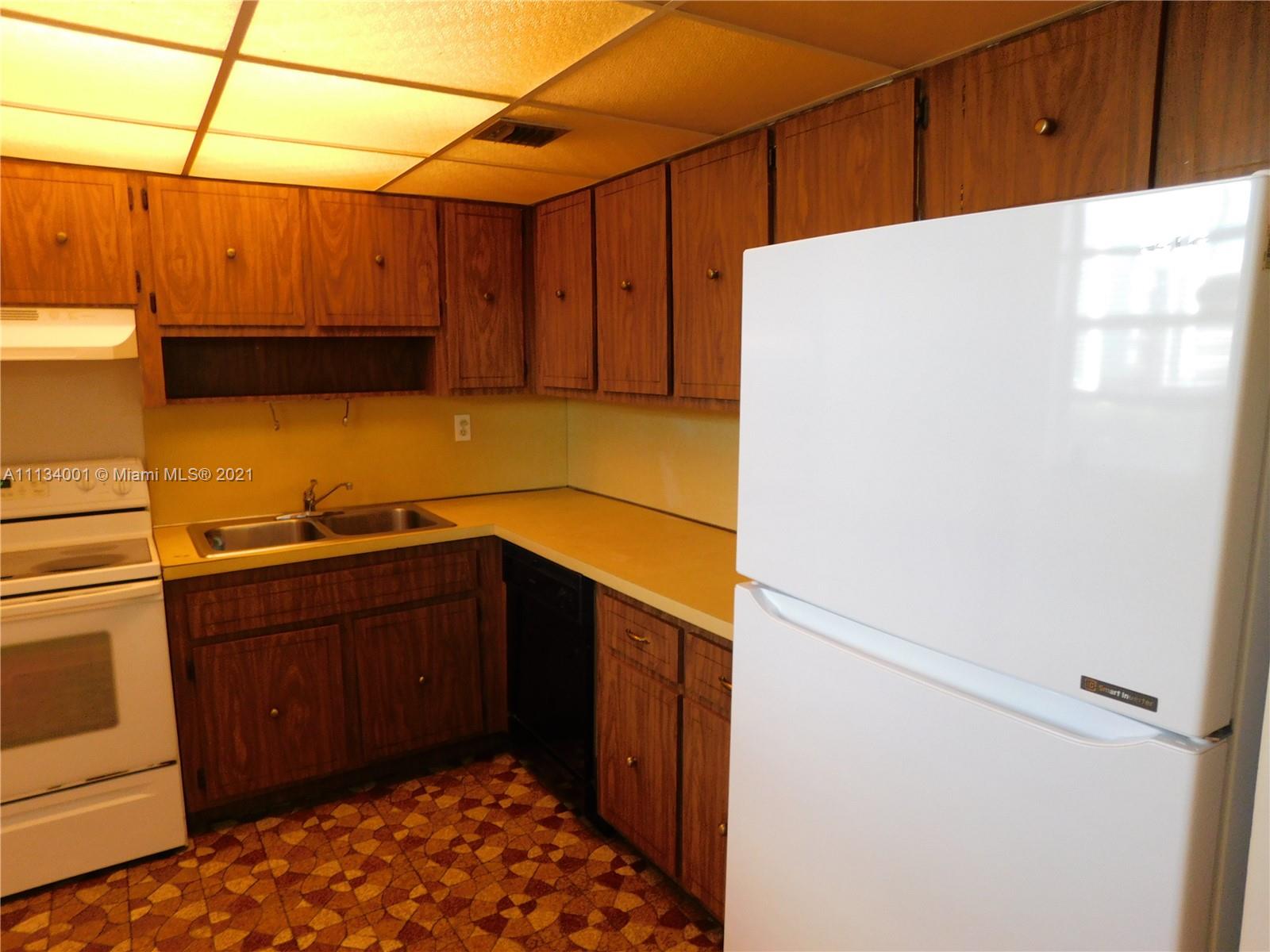 EL CONQUISTADOR NORTH CON - Residential