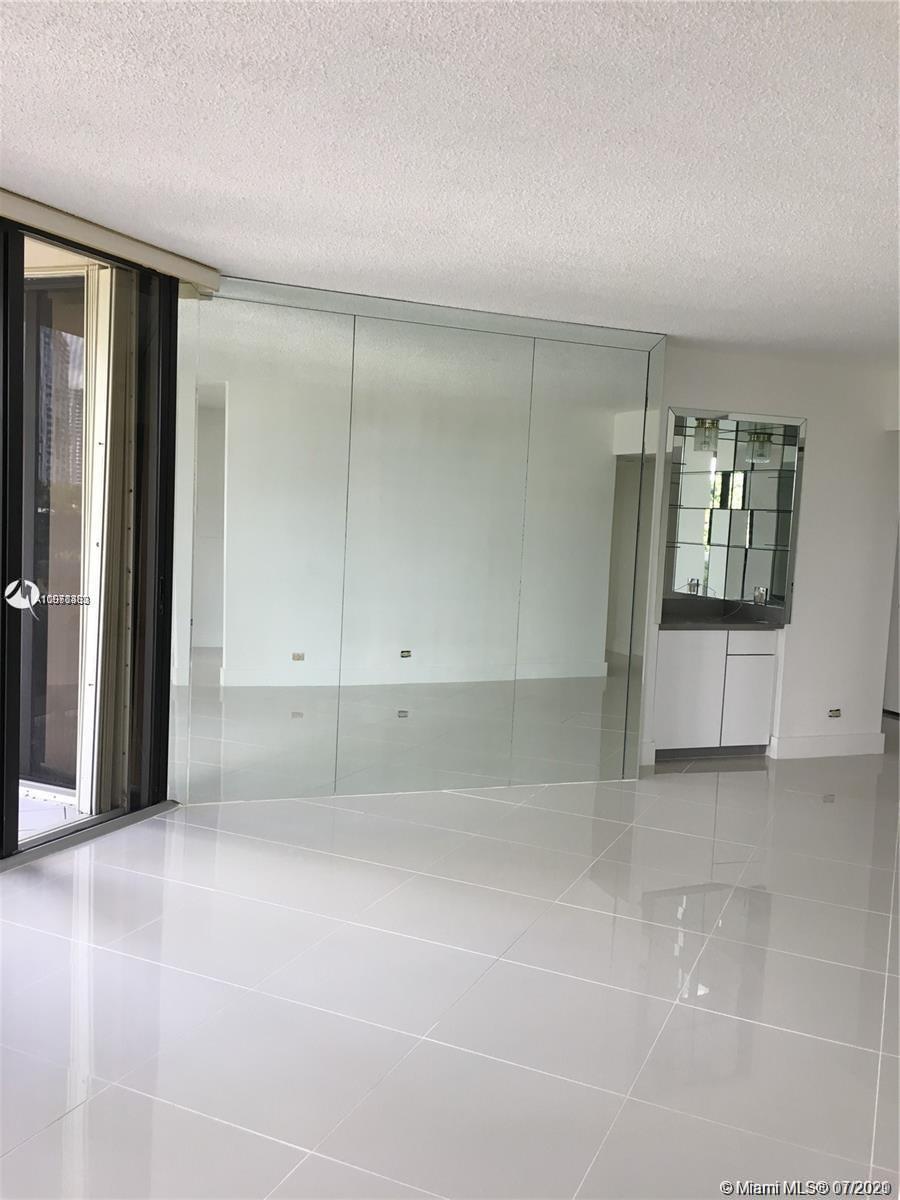 TERRACES NORTH TURNBERRY - Residential