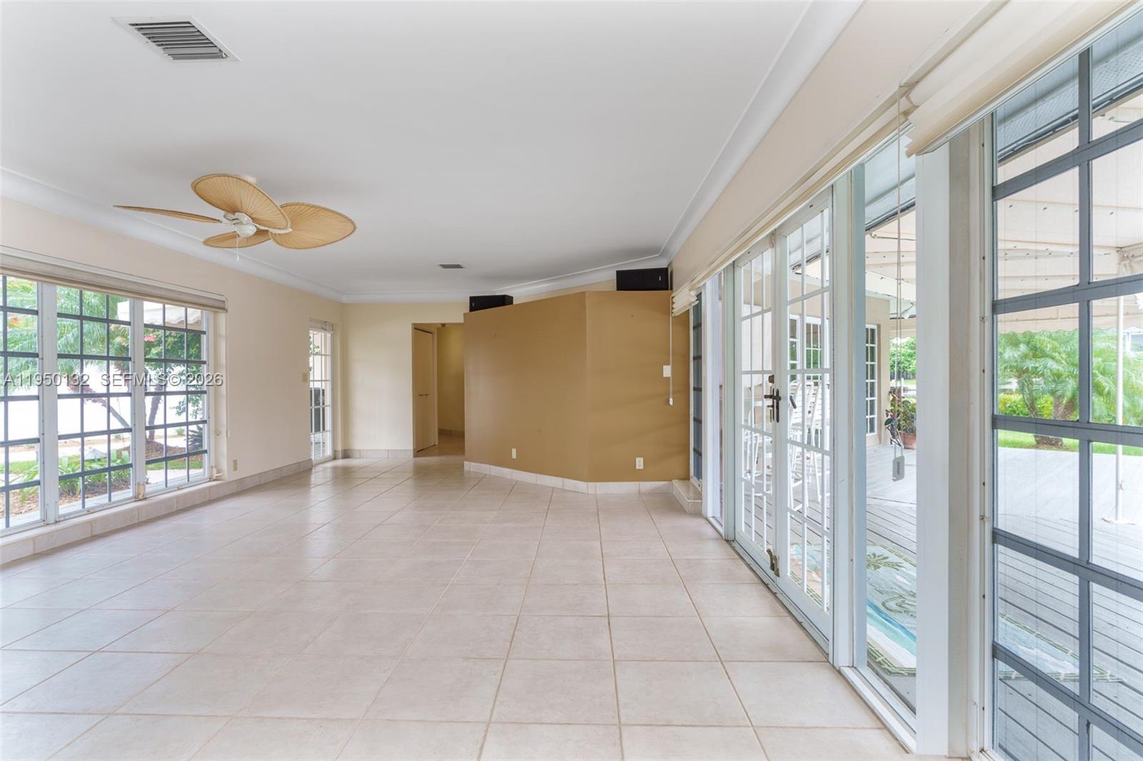 LAUDER GATE ISLES - Residential