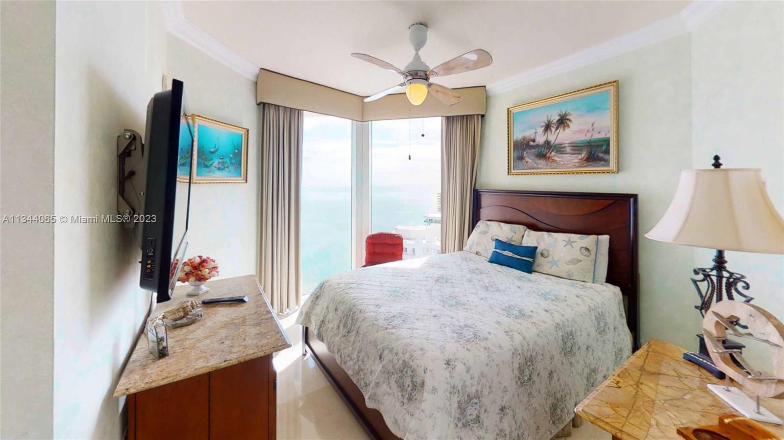 LA PERLA CONDO - Residential Lease