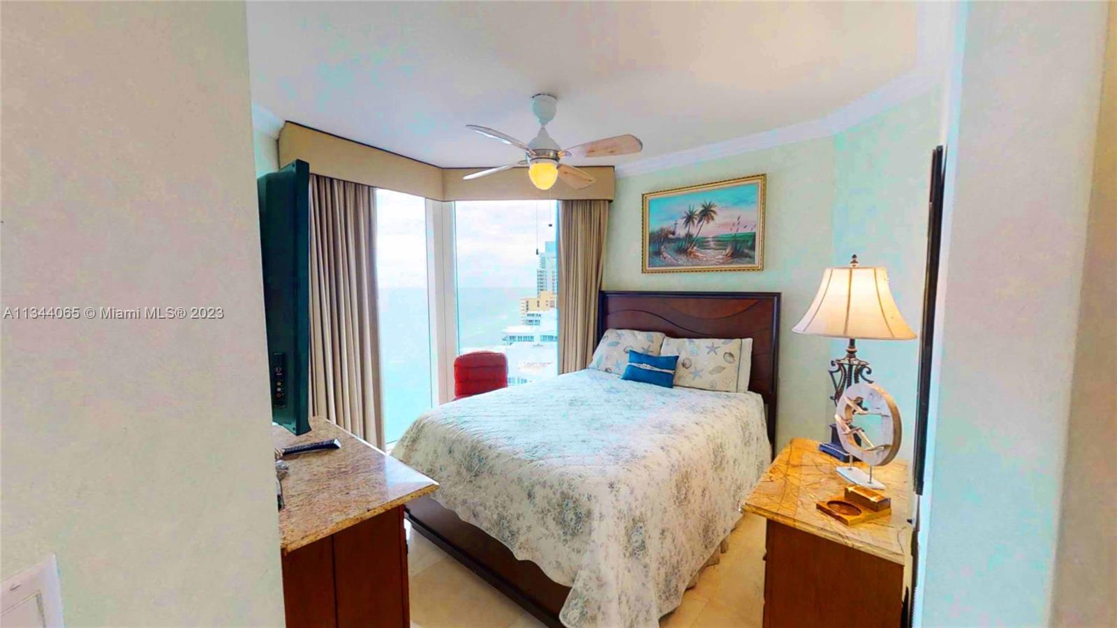 LA PERLA CONDO - Residential Lease