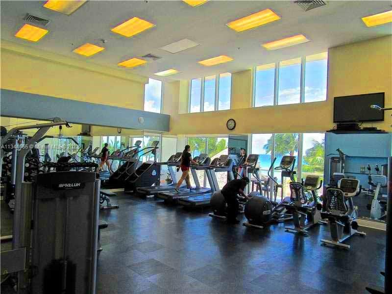 LA PERLA CONDO - Residential Lease