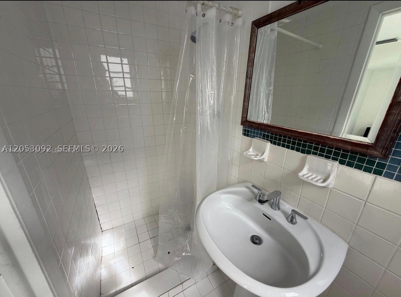 1211 PENNSYLVANIA CONDO - Residential Lease