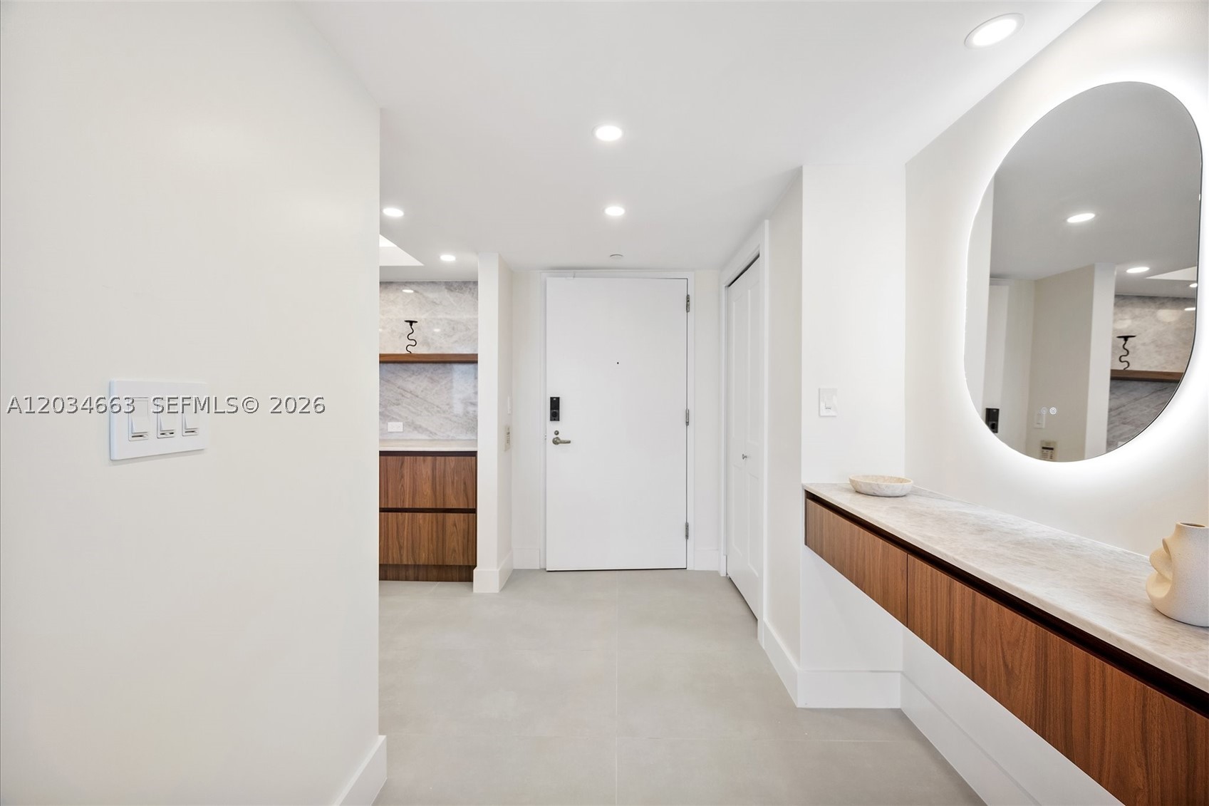 TURNBERRY TOWERS CONDO - Residential