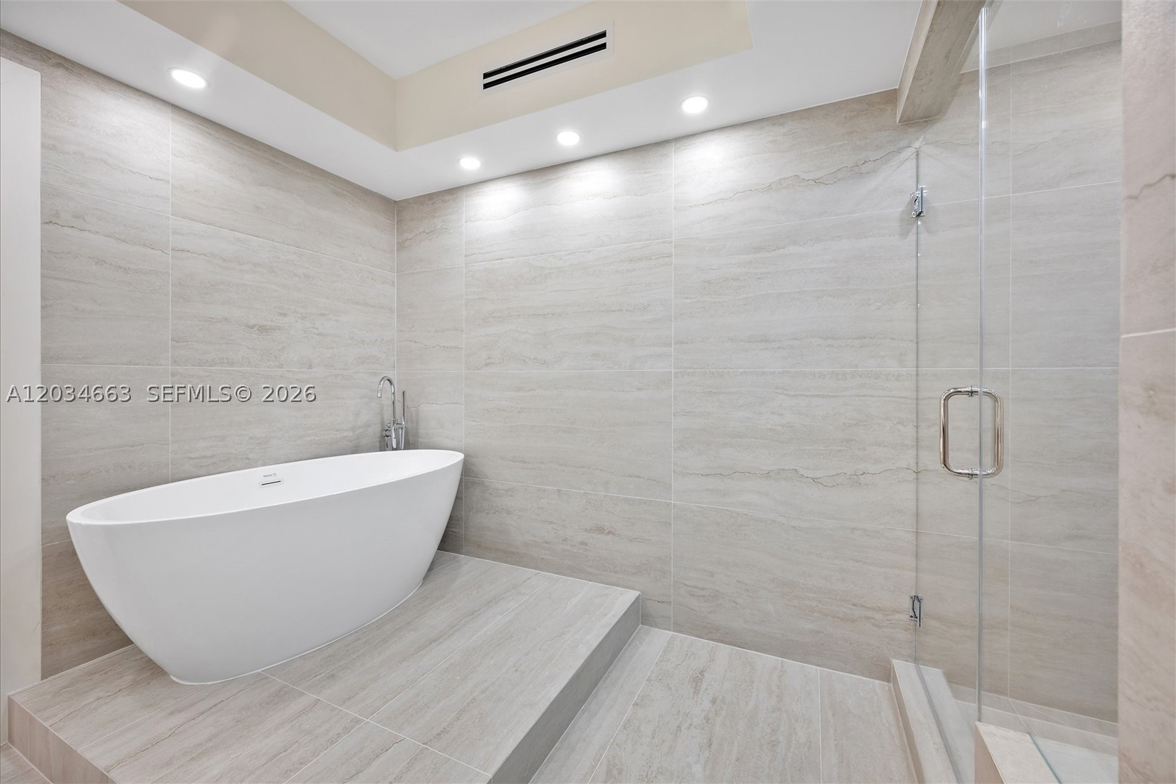 TURNBERRY TOWERS CONDO - Residential