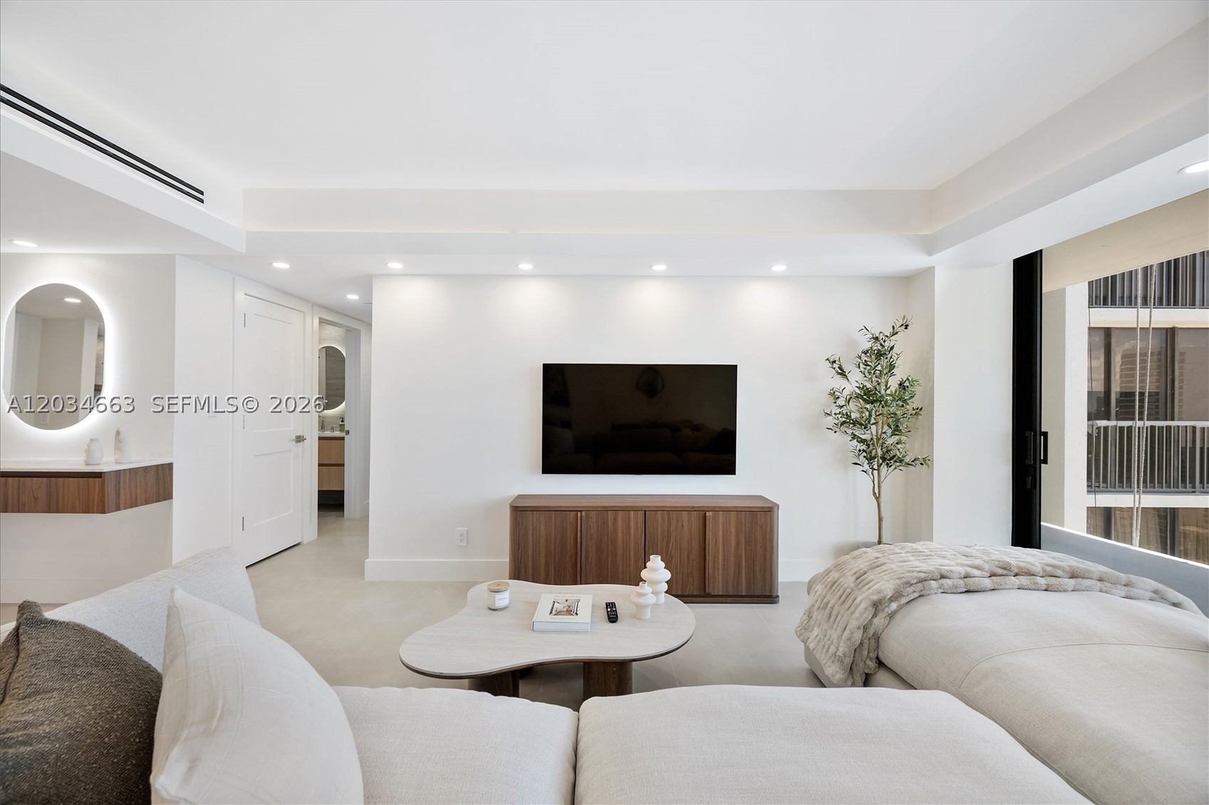 TURNBERRY TOWERS CONDO - Residential