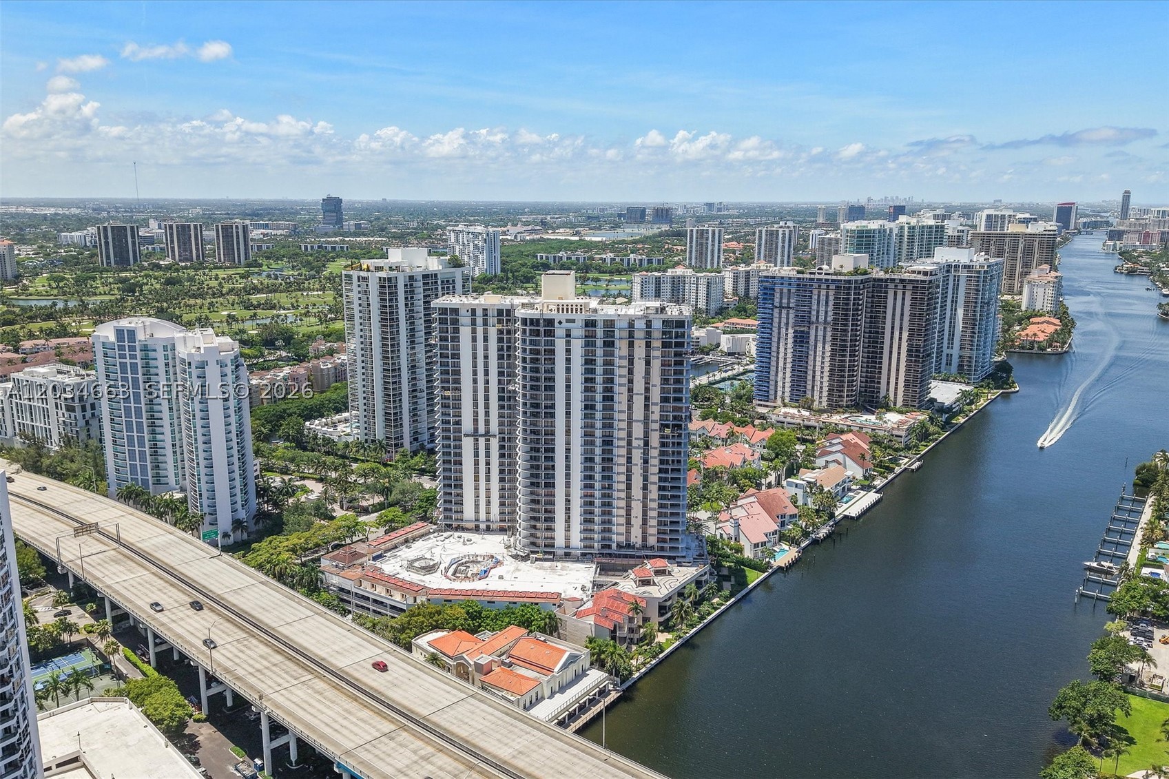 TURNBERRY TOWERS CONDO - Residential