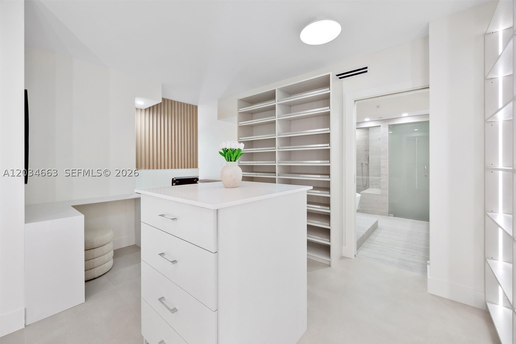 TURNBERRY TOWERS CONDO - Residential