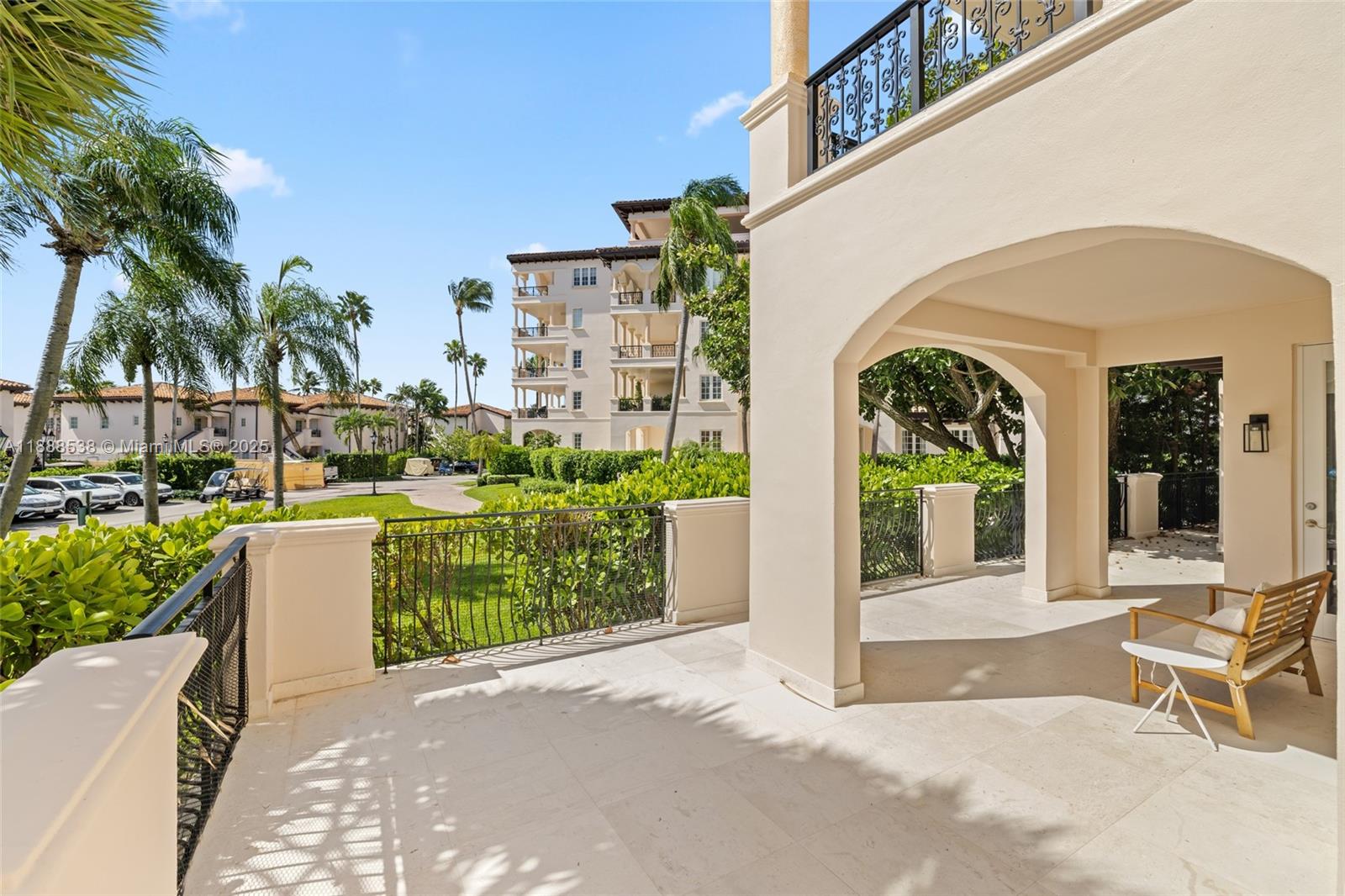 SEASIDE CONDO - Residential