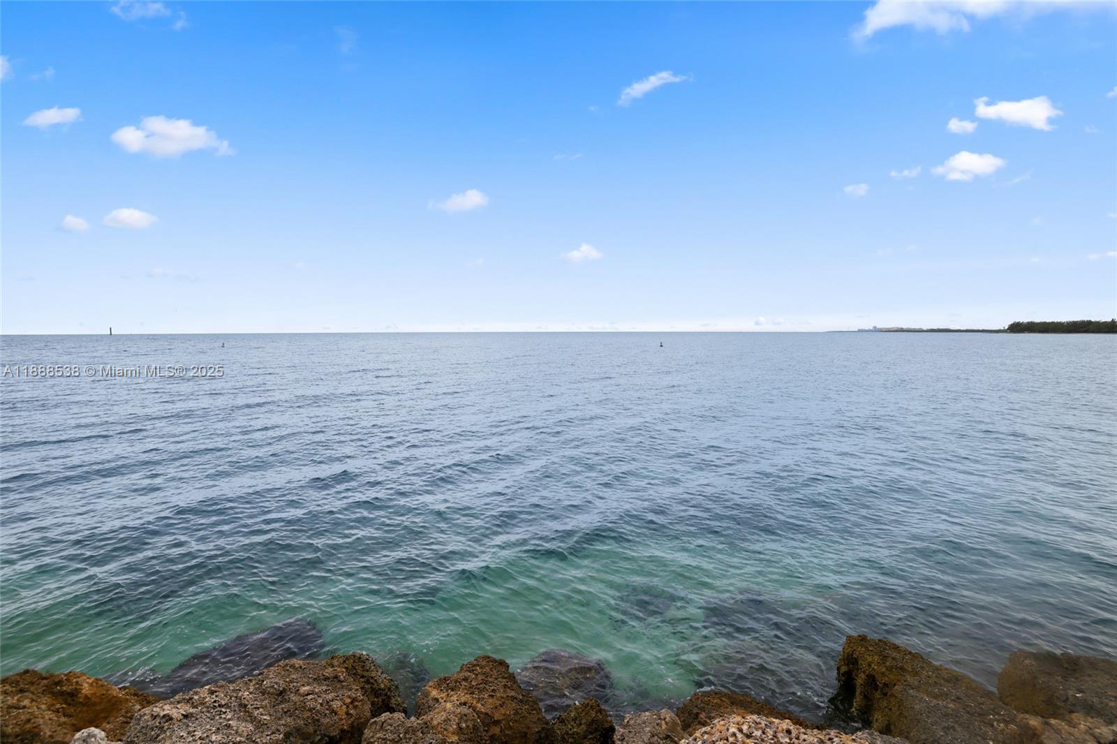 SEASIDE CONDO - Residential