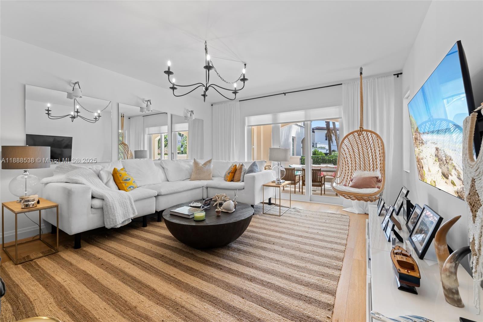SEASIDE CONDO - Residential