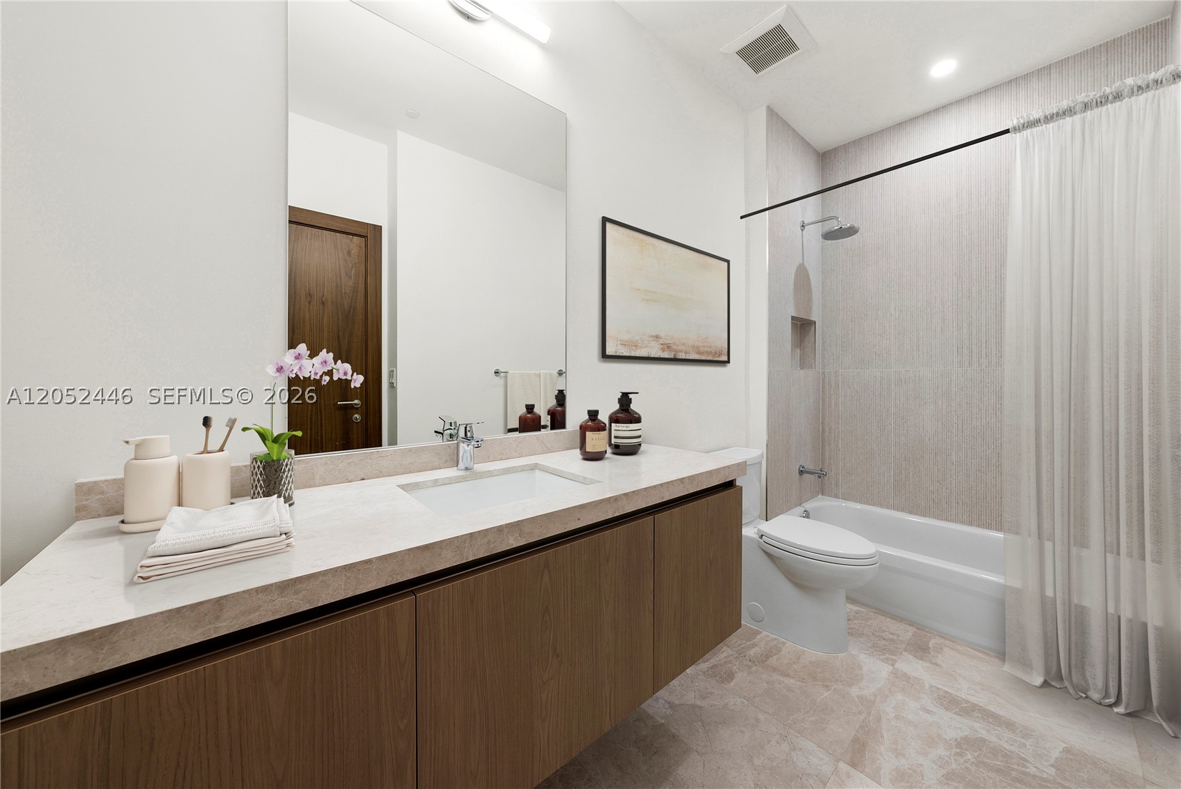 CORAL GABLES BILTMORE SEC - Residential Lease