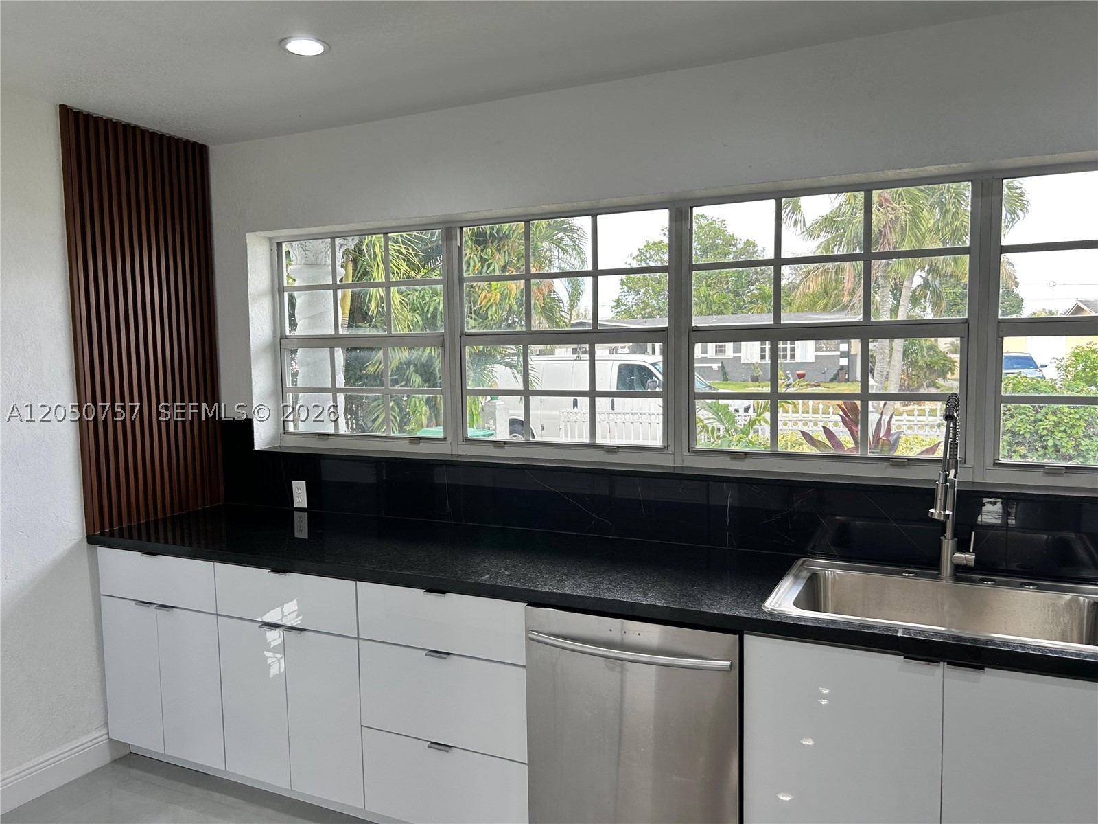 CAROL CITY 2ND ADDN - Residential