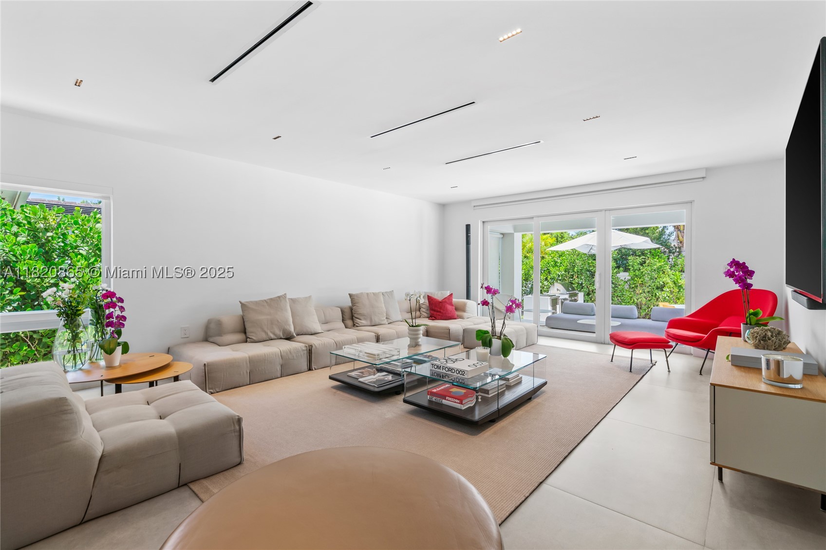 ALTOS DEL MAR NO 4 - Residential
