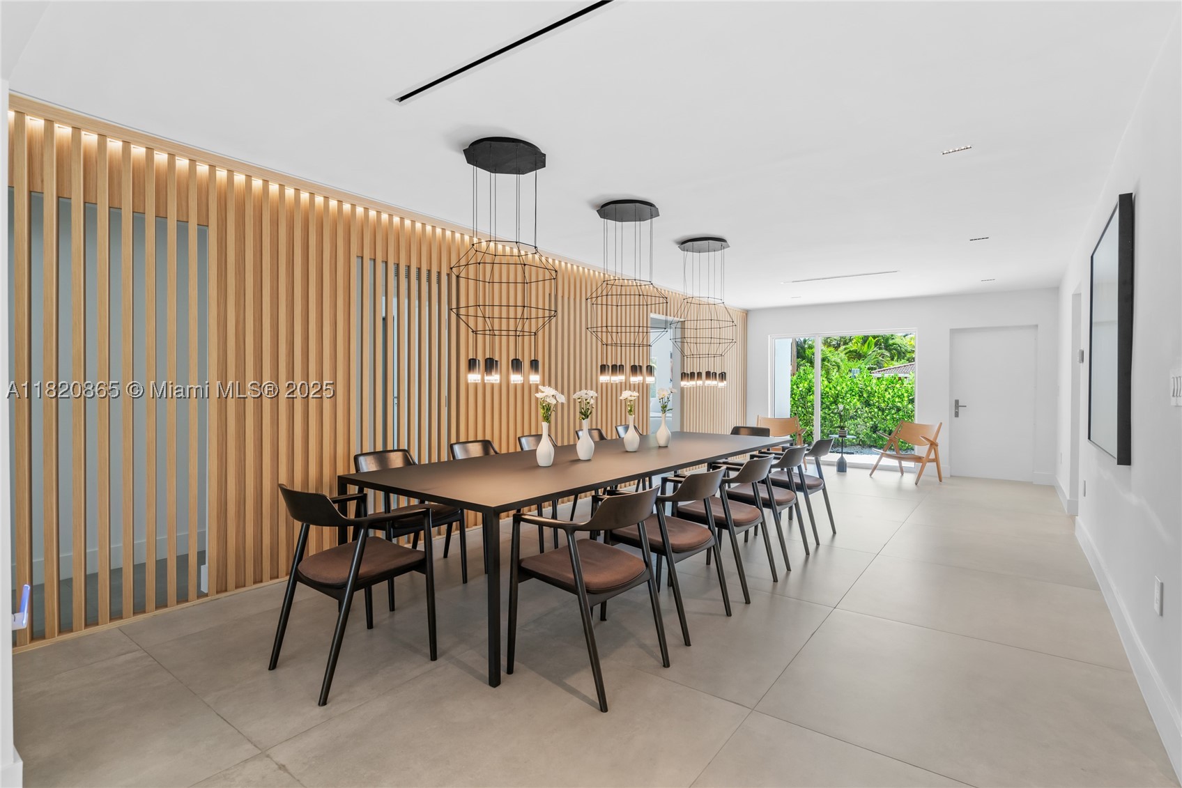 ALTOS DEL MAR NO 4 - Residential