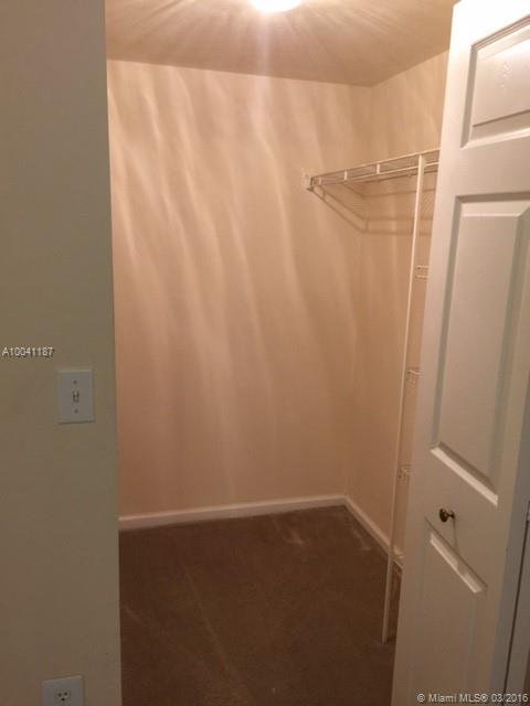 PALMS POINT CONDO - Residential Lease
