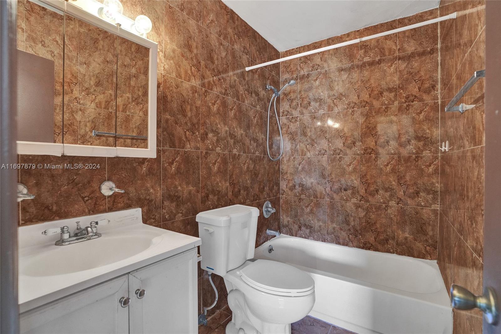 LIBERTY HOMES ESTATES SEC - Residential