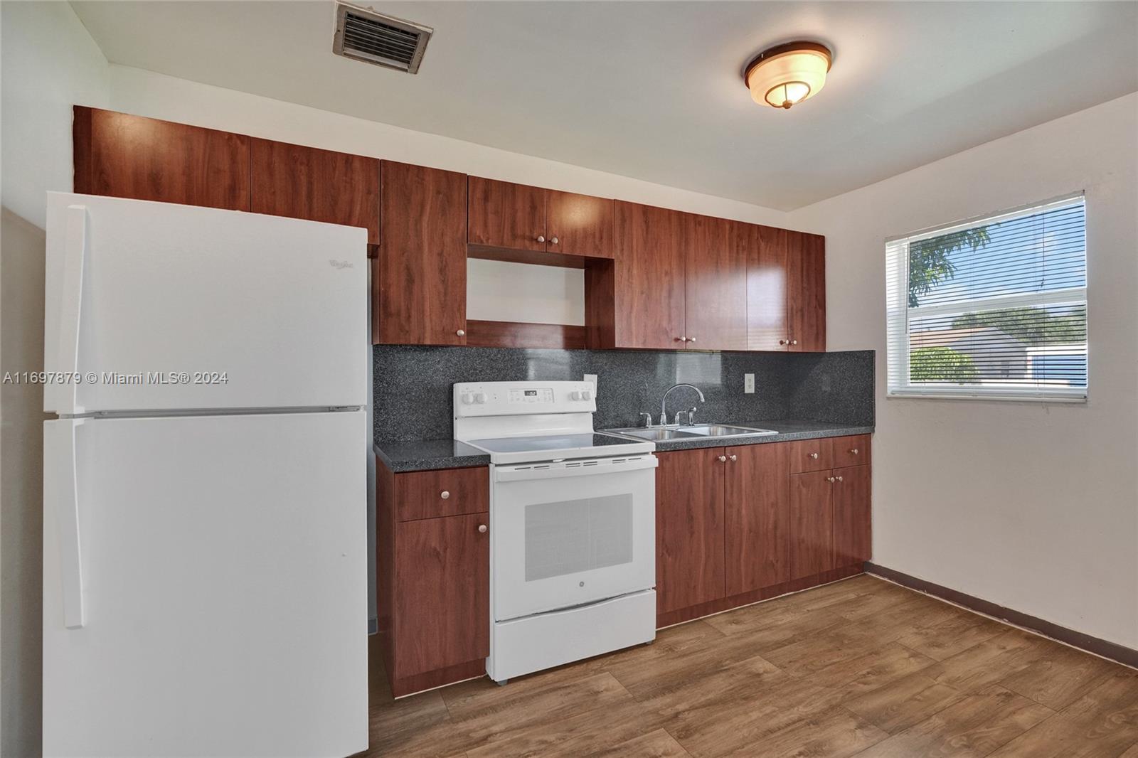 LIBERTY HOMES ESTATES SEC - Residential