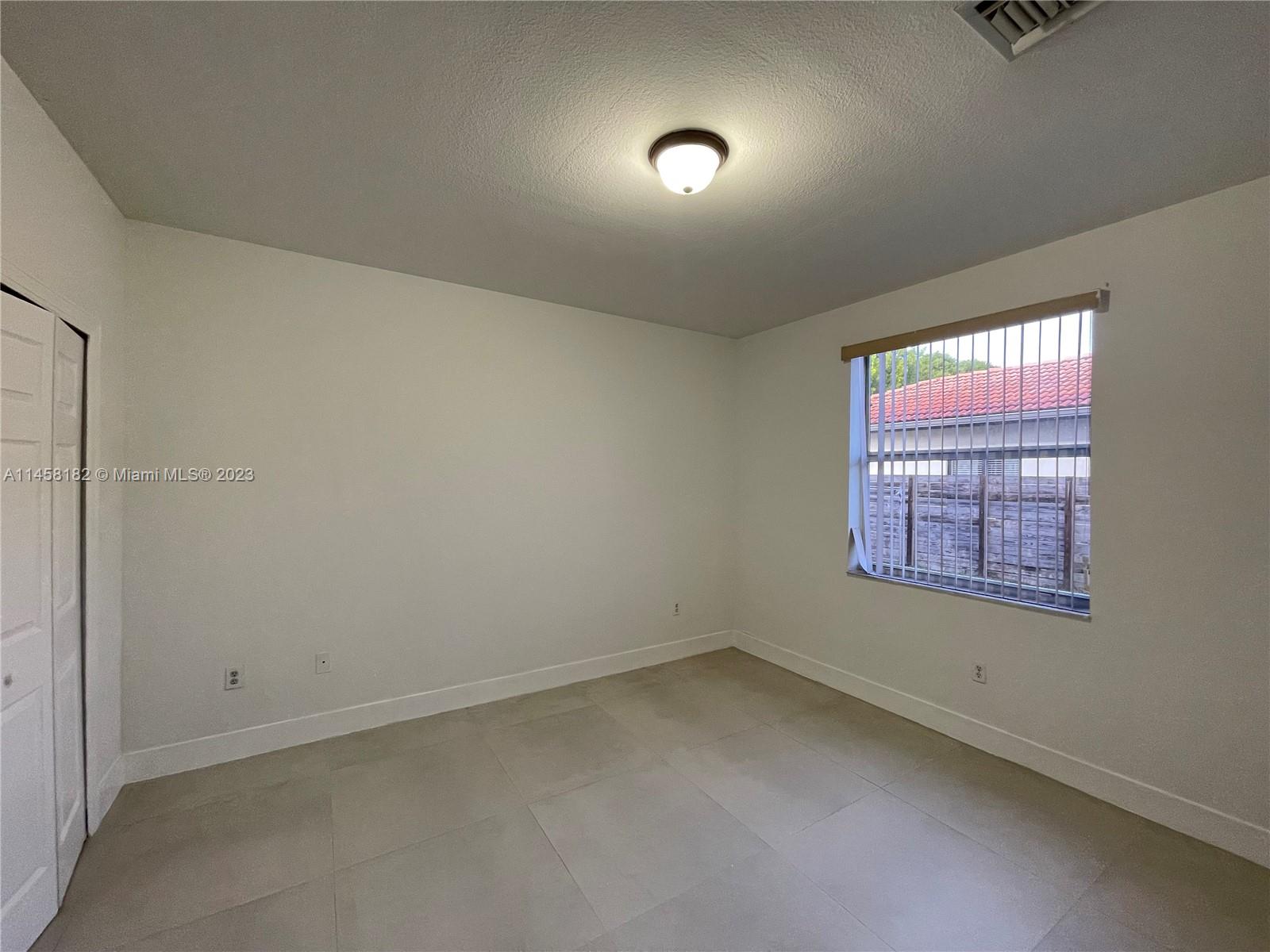 DON ELIAS ESTATES - Residential Lease