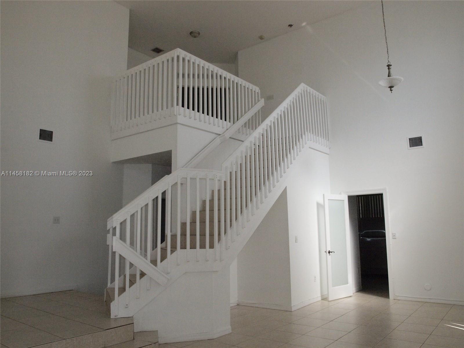 DON ELIAS ESTATES - Residential Lease