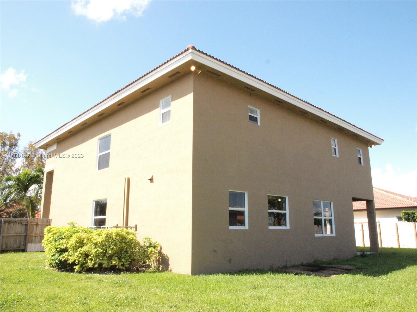 DON ELIAS ESTATES - Residential Lease
