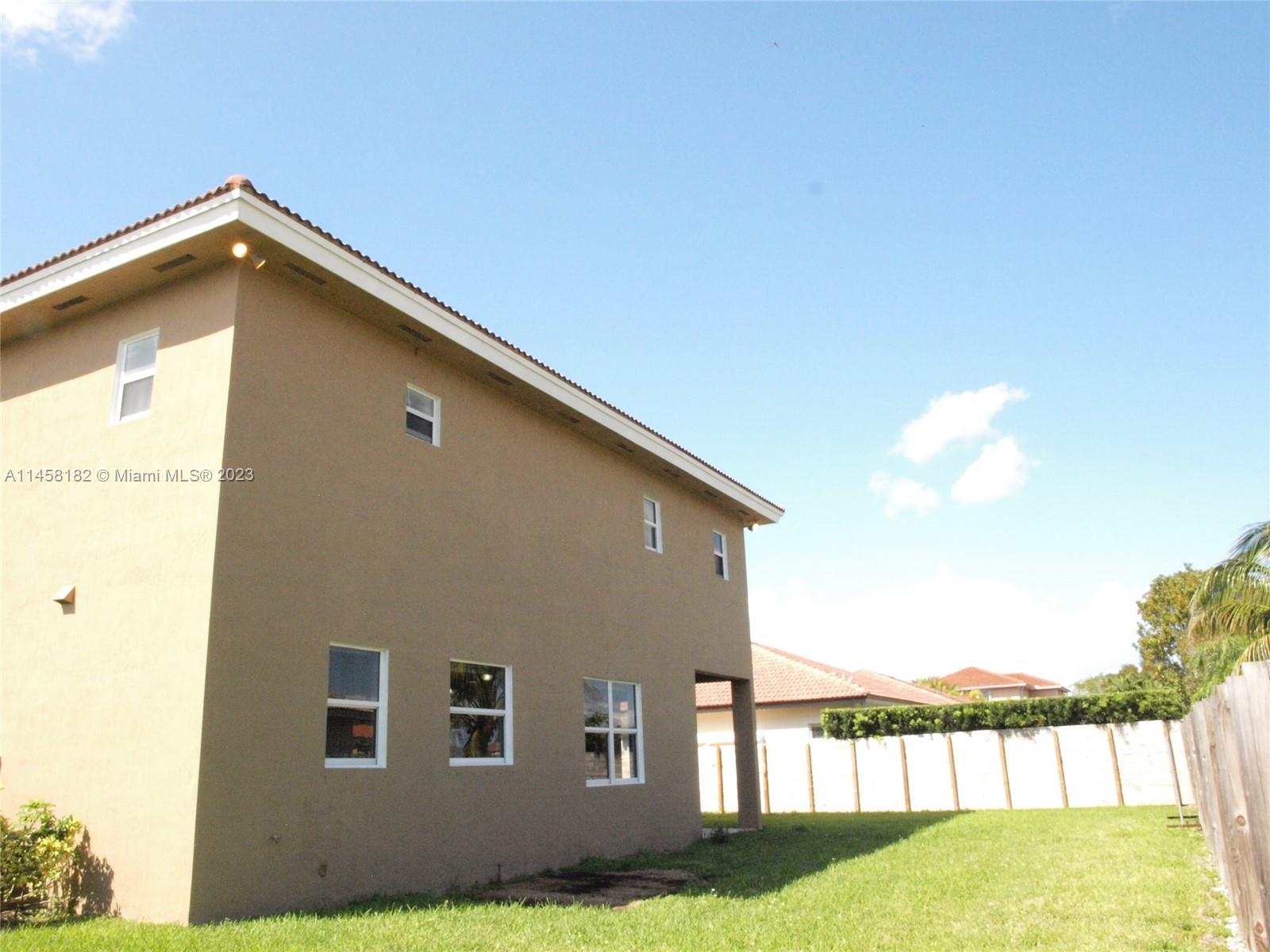 DON ELIAS ESTATES - Residential Lease
